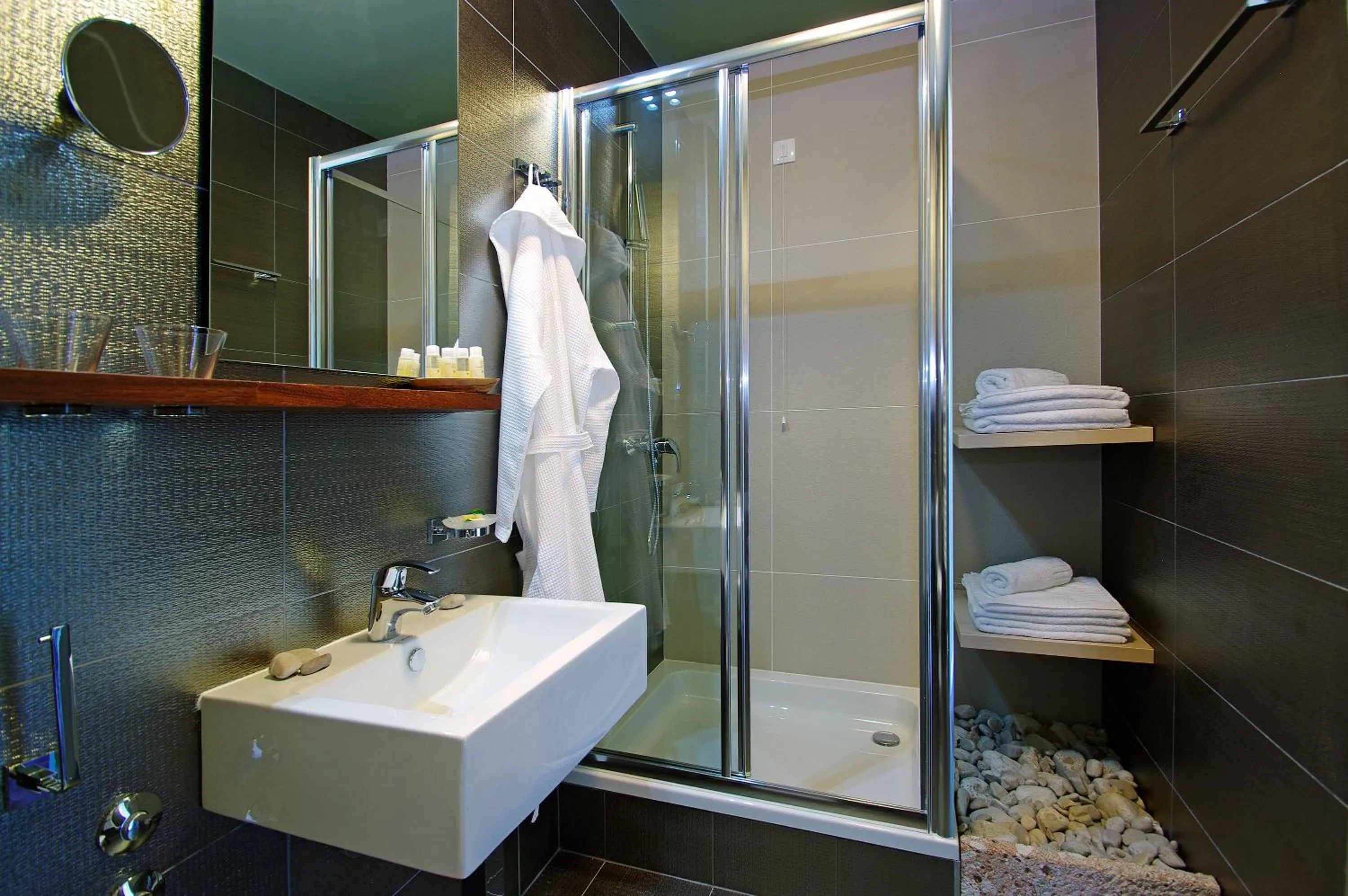 Shower in Boutique Hotel Bol