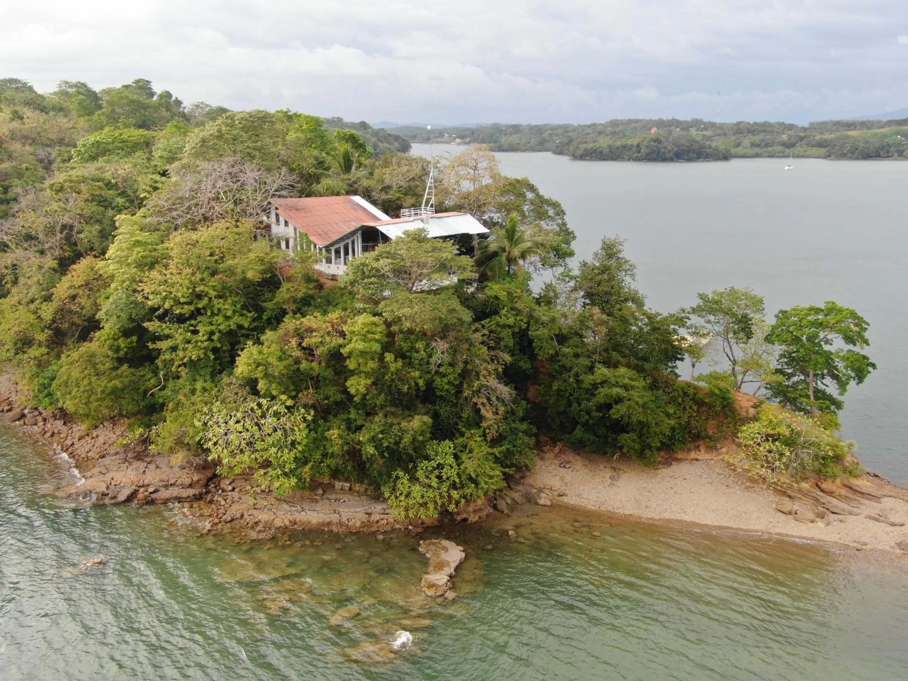Bird's eye view in Boca Brava Lodge