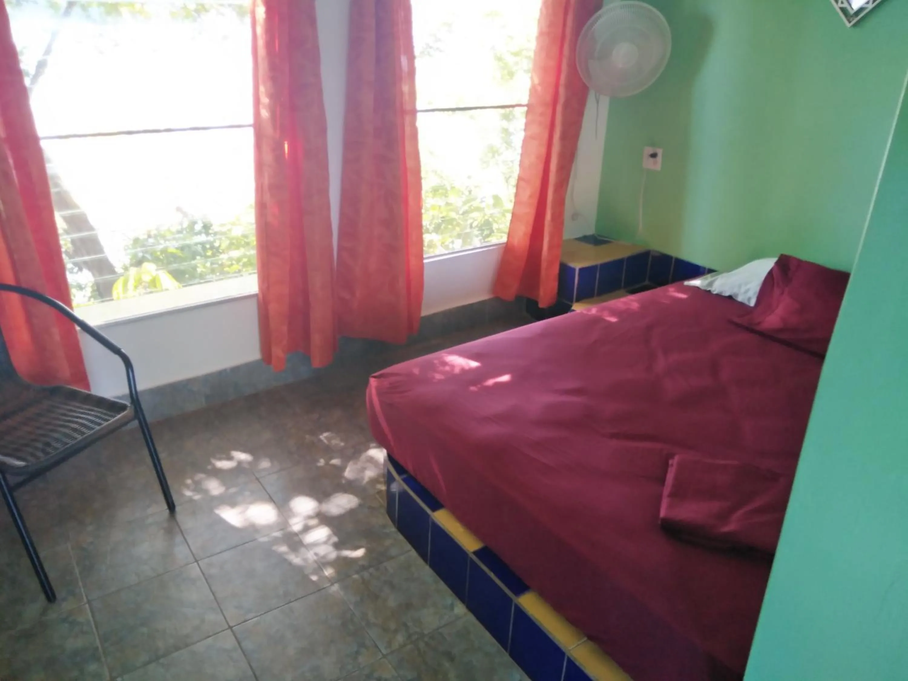 Photo of the whole room, Bed in Boca Brava Lodge