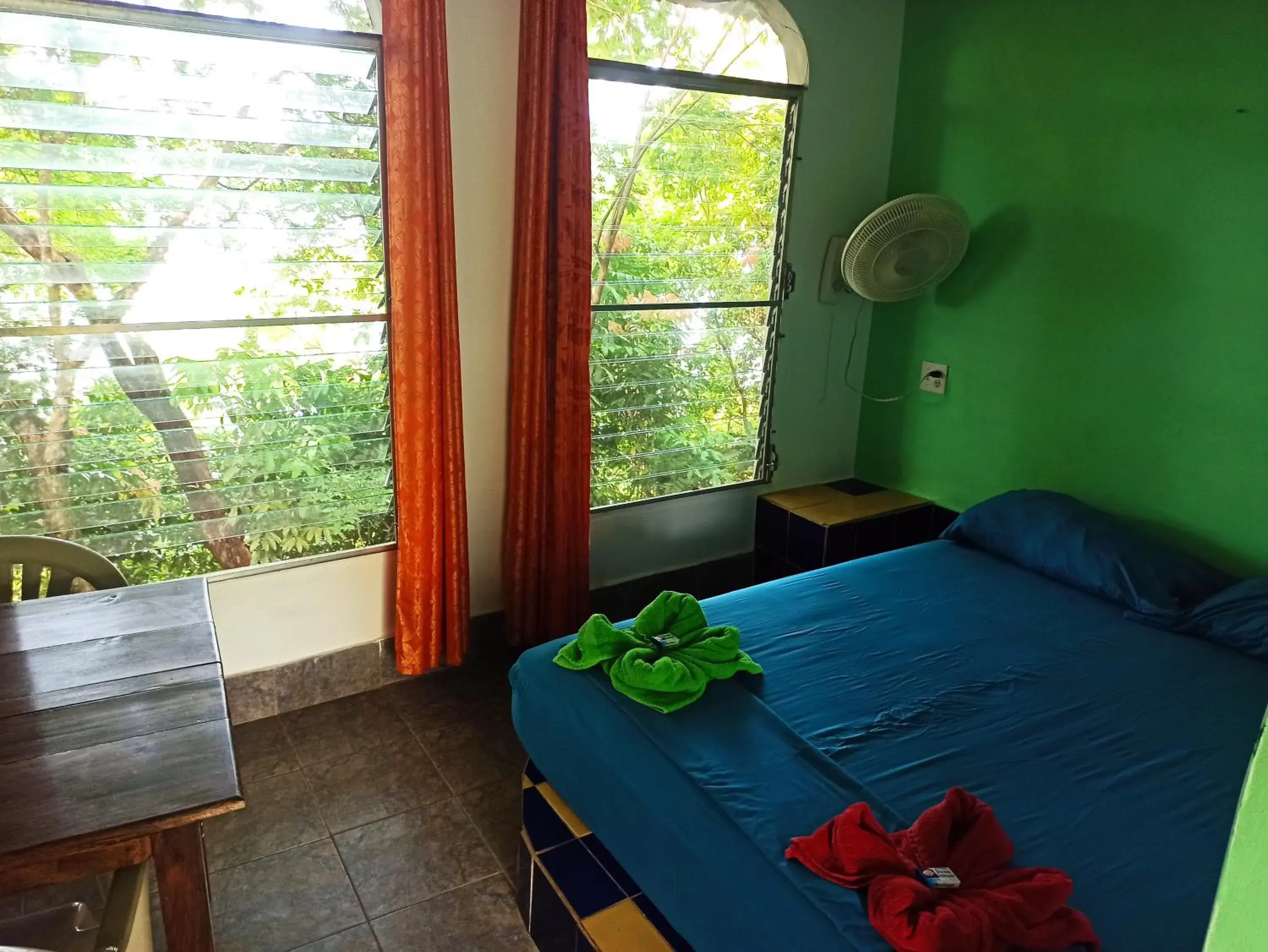 Deluxe Double Room with Shower in Boca Brava Lodge Deluxe Double Room with Shower in Boca Brava Lodge