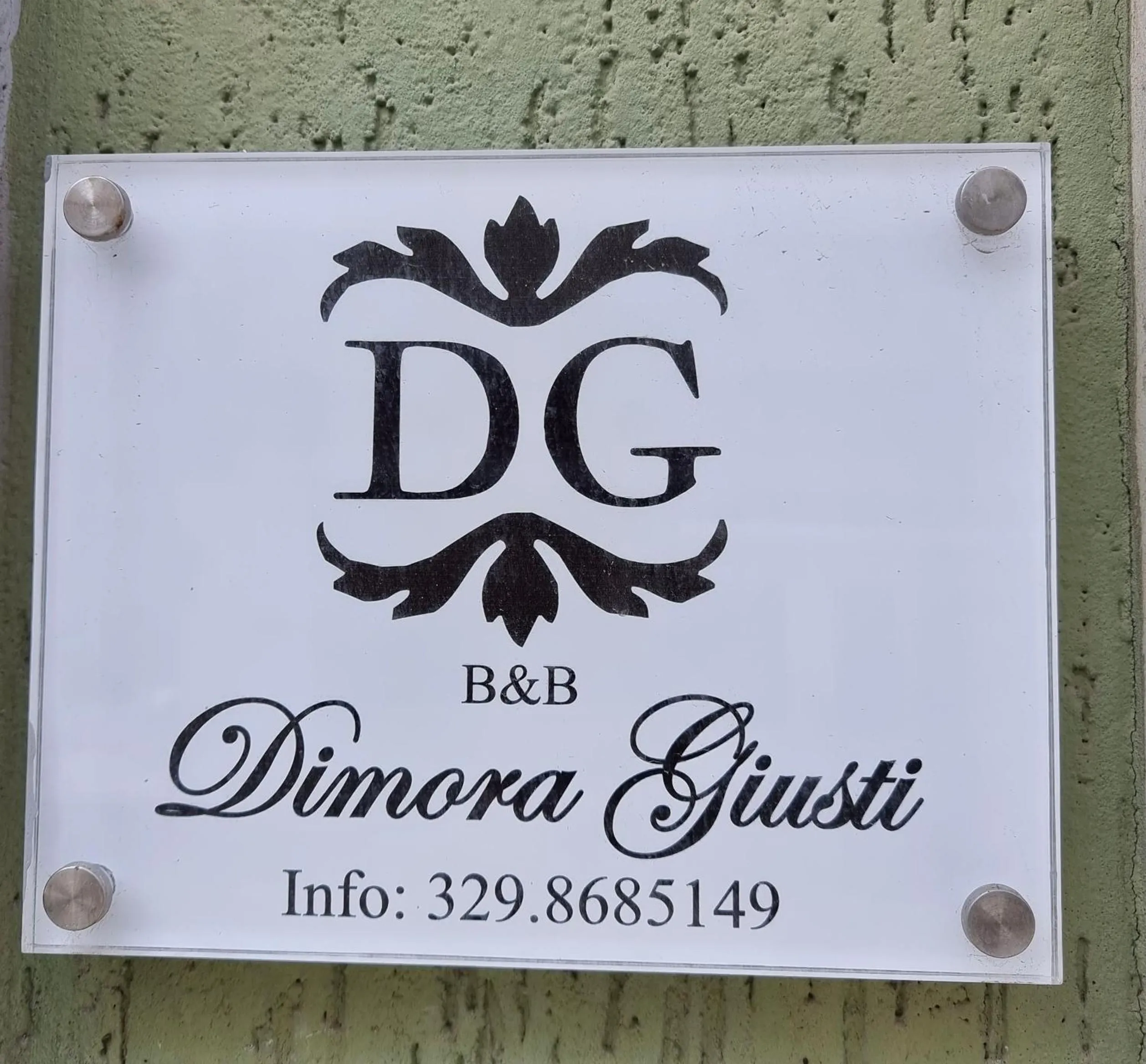 Logo/Certificate/Sign in Dimora Giusti