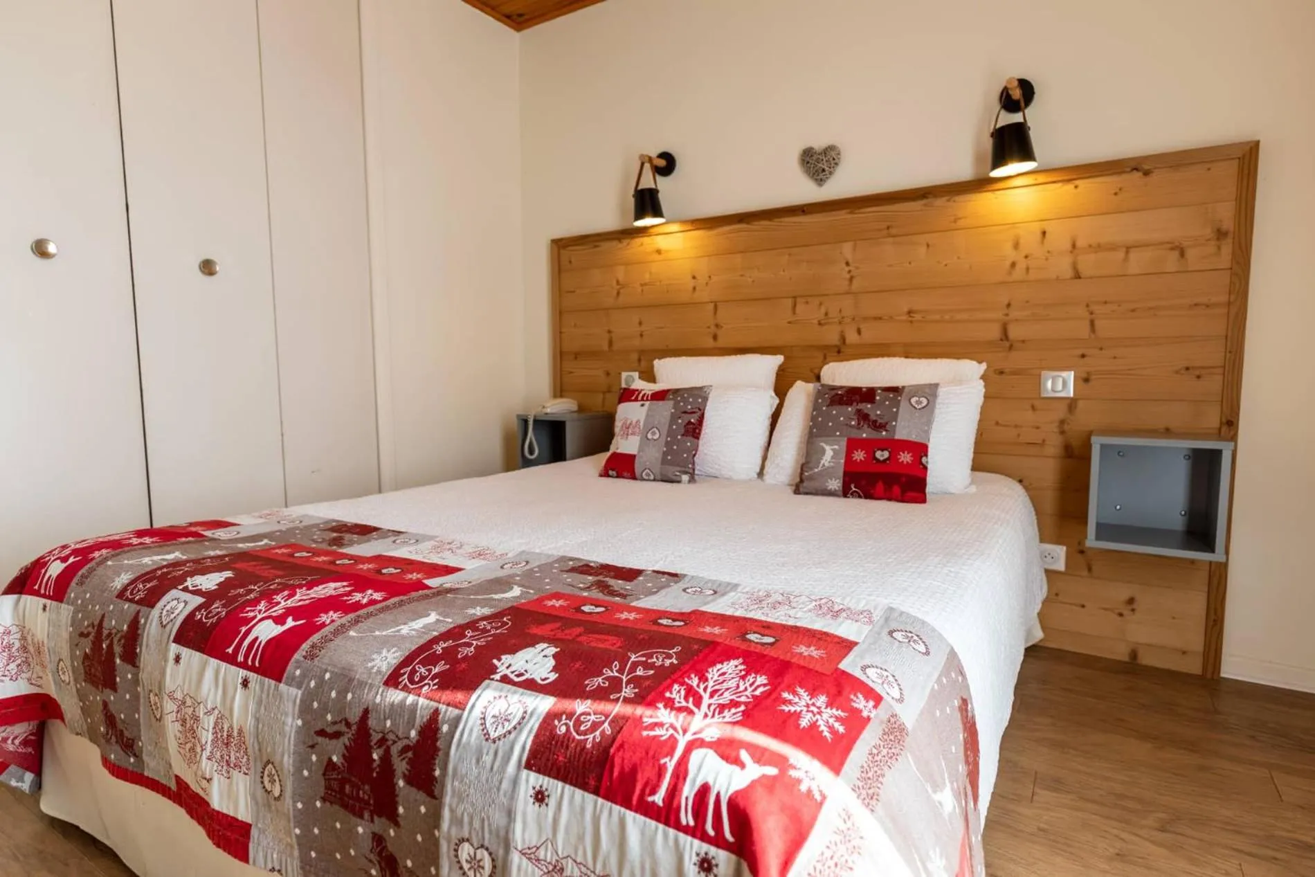 Bed in Logis Le Vernay