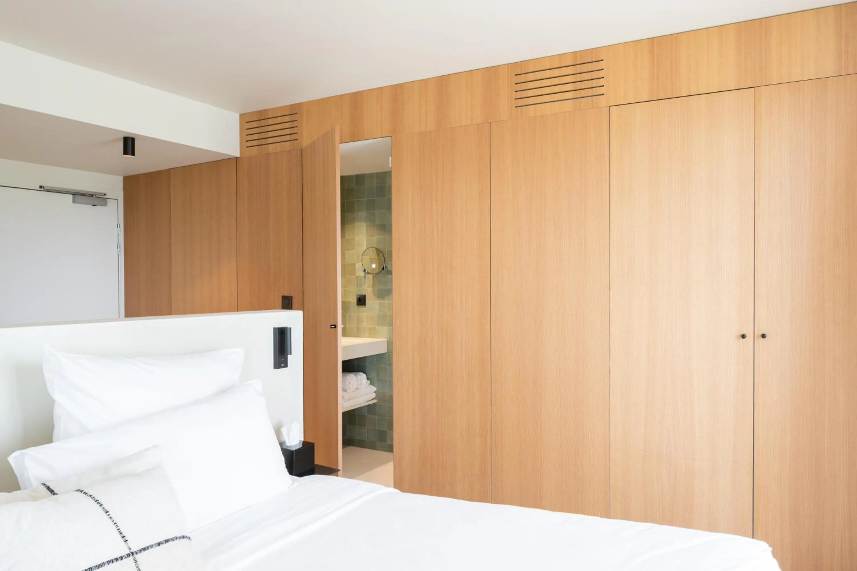 Photo of the whole room, Bed in Les Elmes - Hôtel & Spa