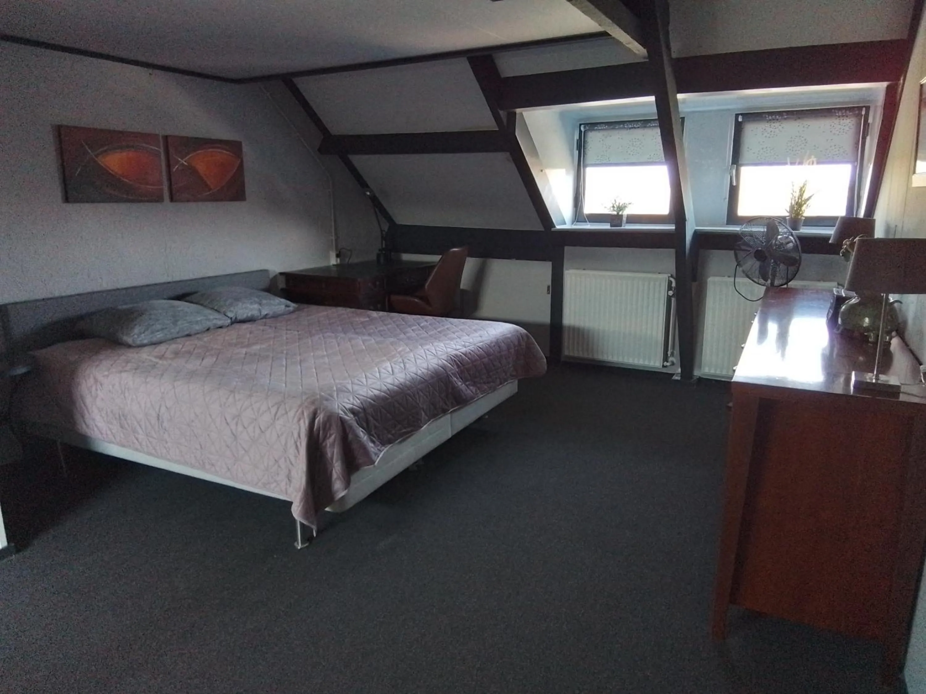 Bedroom, Bed in D'n Engel