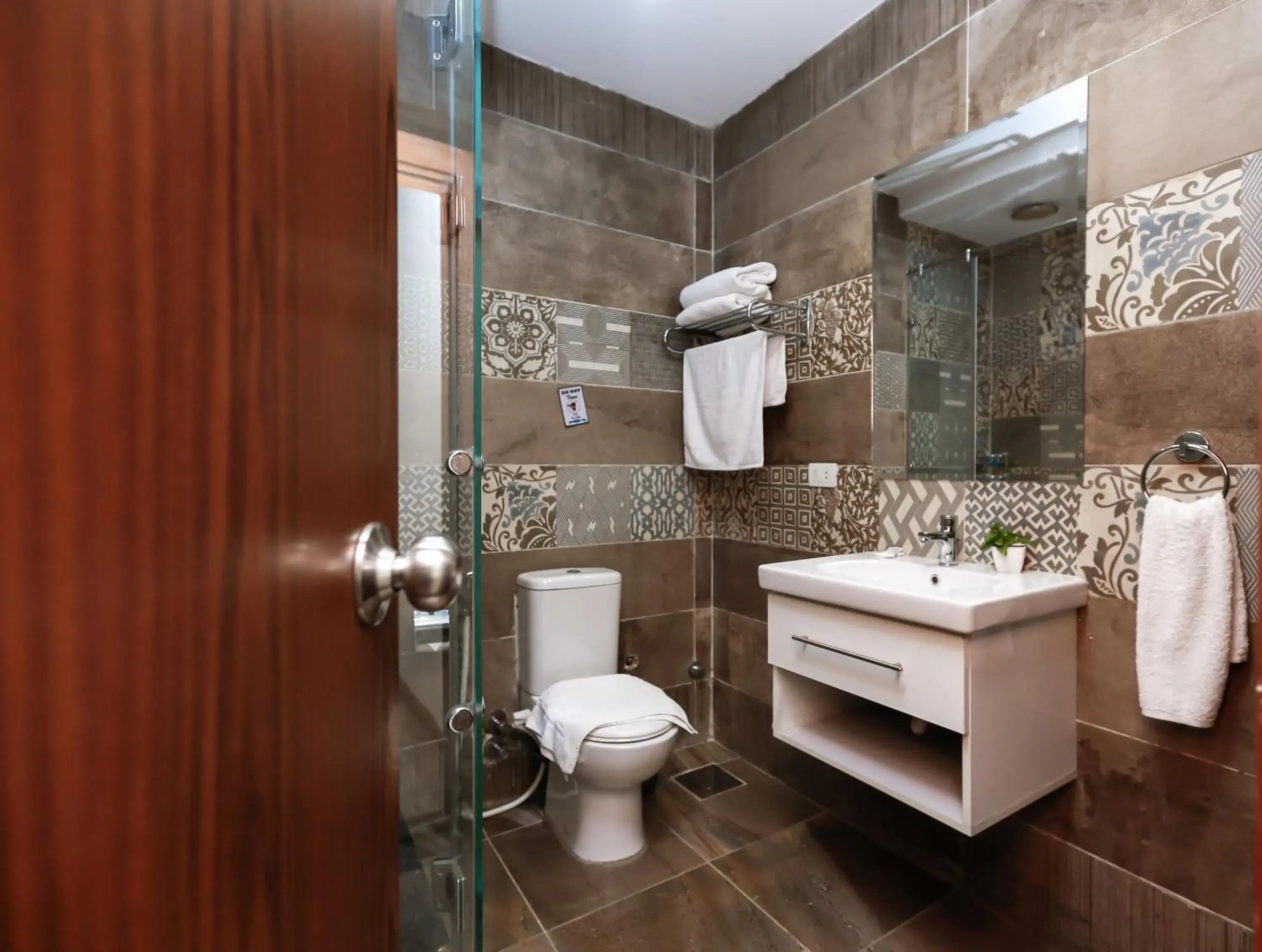 Bathroom in Pyramid Edge Hotel & Exclusive Pyramids View Rooftop Bathroom in Pyramid Edge Hotel & Exclusive Pyramids View Rooftop