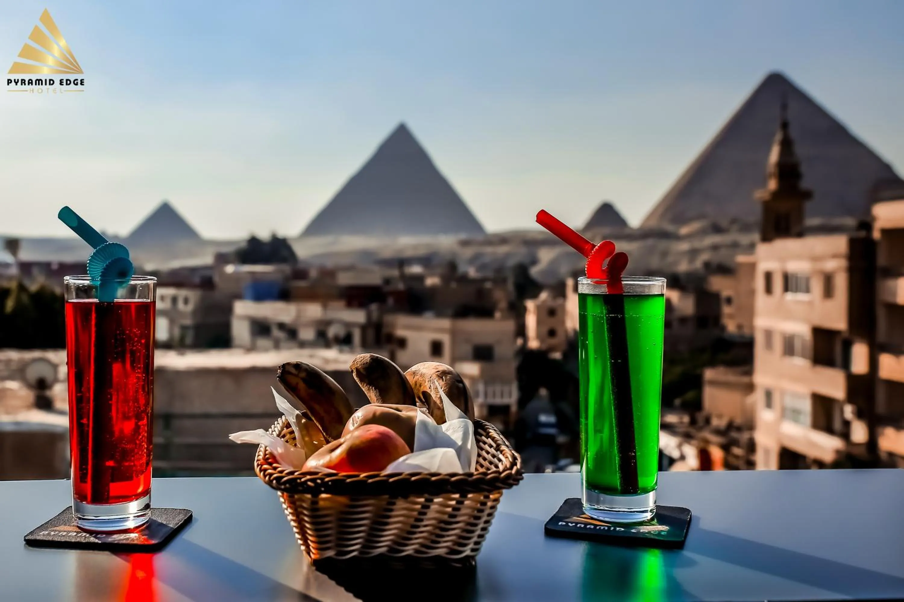 Food and drinks in Pyramid Edge Hotel & Exclusive Pyramids View Rooftop
