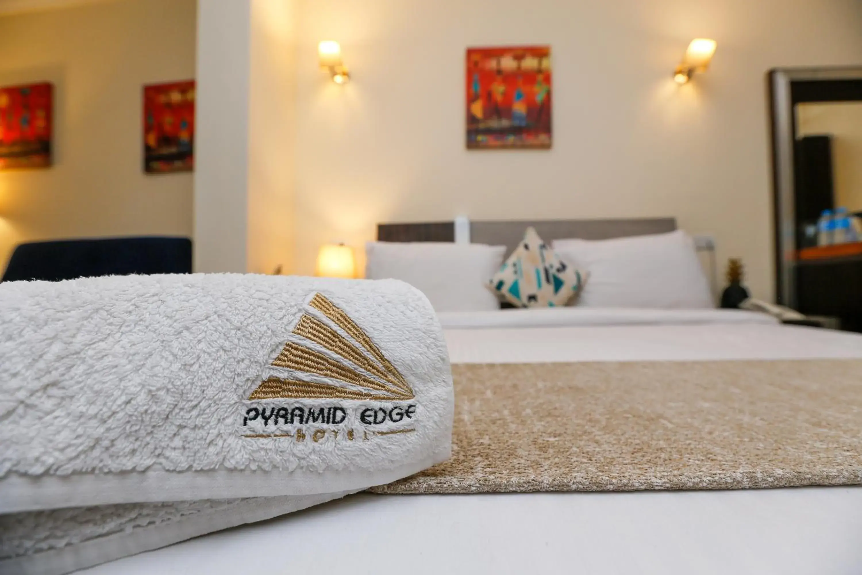 Bed in Pyramid Edge Hotel & Exclusive Pyramids View Rooftop Bed in Pyramid Edge Hotel & Exclusive Pyramids View Rooftop