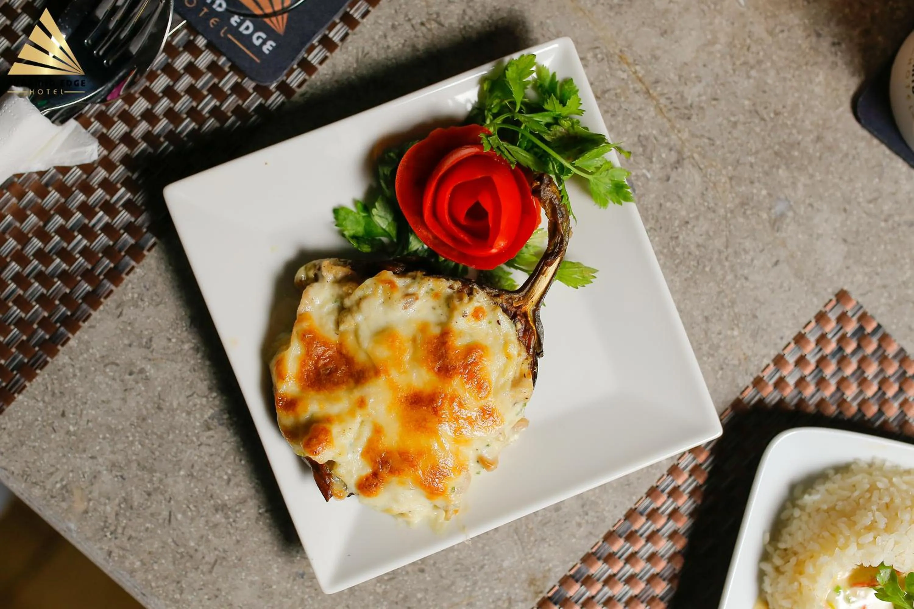 Restaurant/places to eat in Pyramid Edge Hotel & Exclusive Pyramids View Rooftop