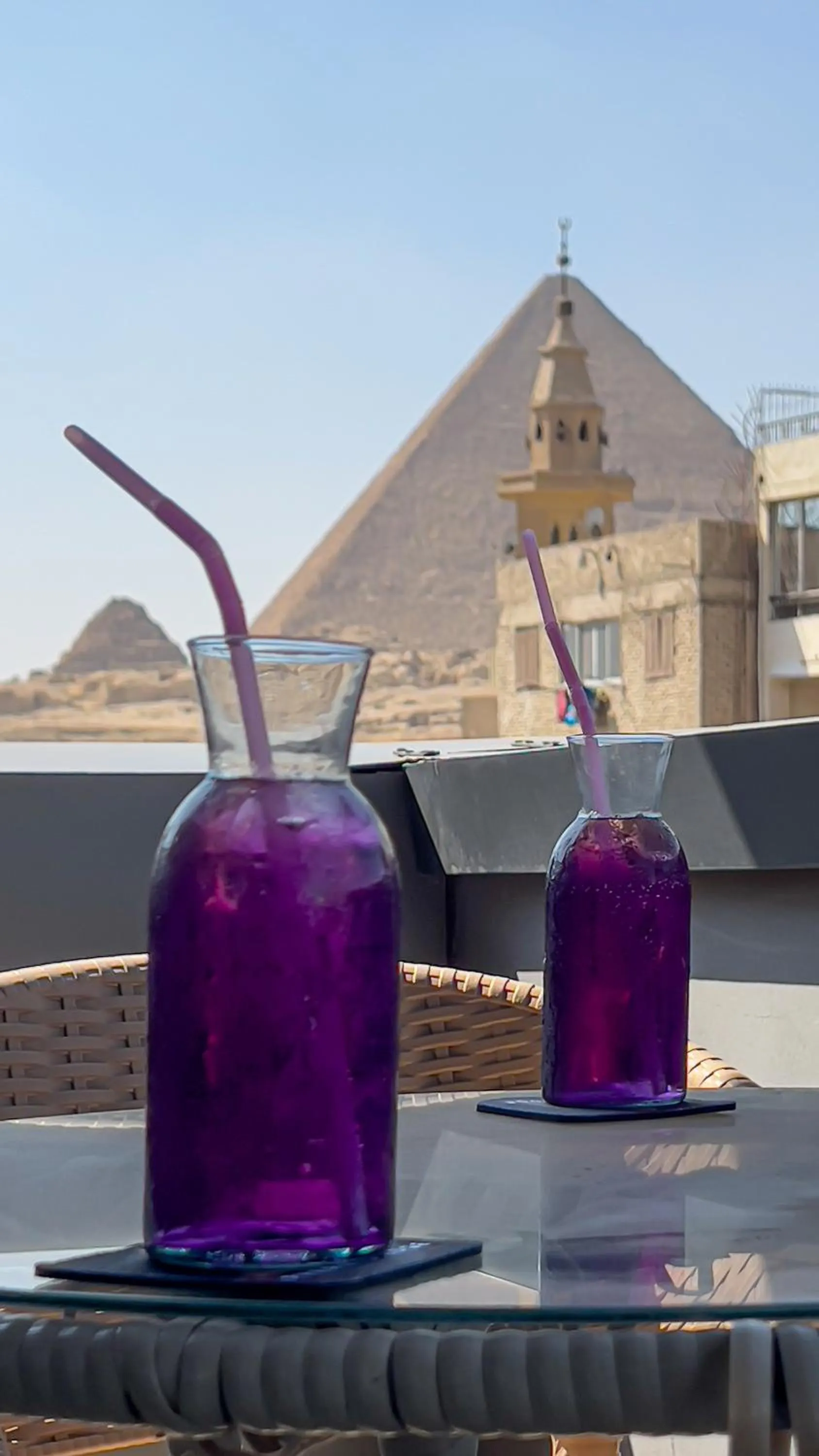 Drinks in Pyramid Edge Hotel & Exclusive Pyramids View Rooftop