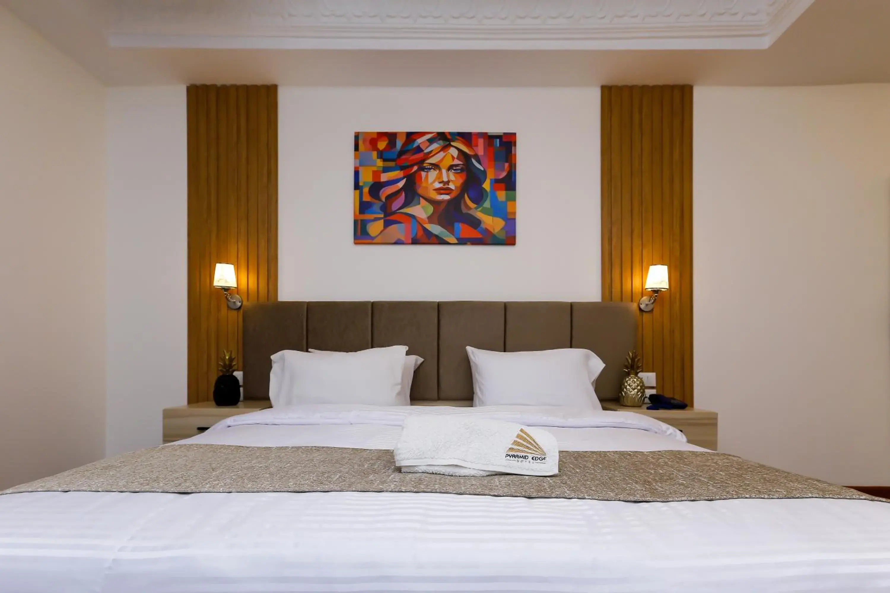 Bed in Pyramid Edge Hotel & Exclusive Pyramids View Rooftop Bed in Pyramid Edge Hotel & Exclusive Pyramids View Rooftop