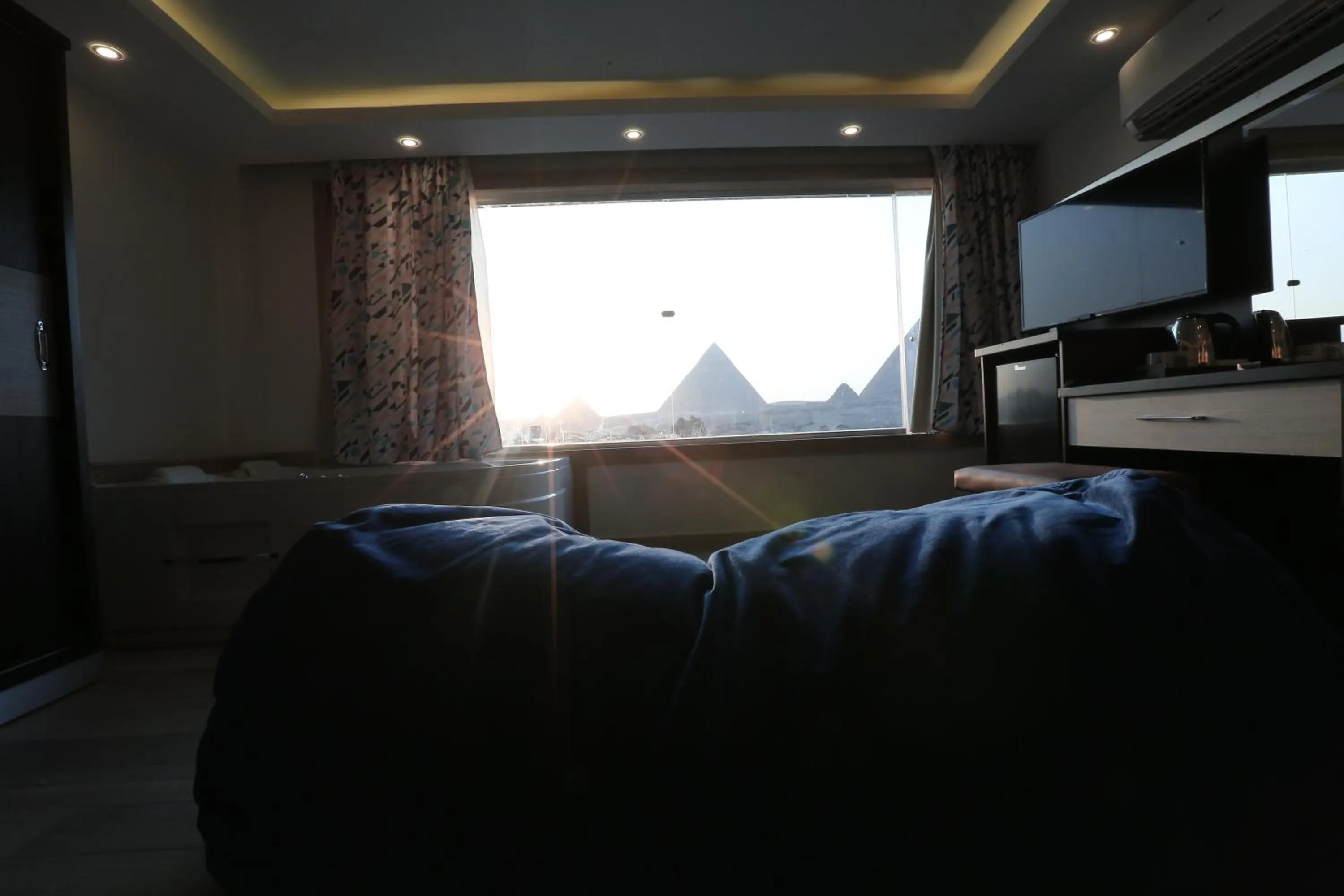 Living room in Pyramid Edge Hotel & Exclusive Pyramids View Rooftop