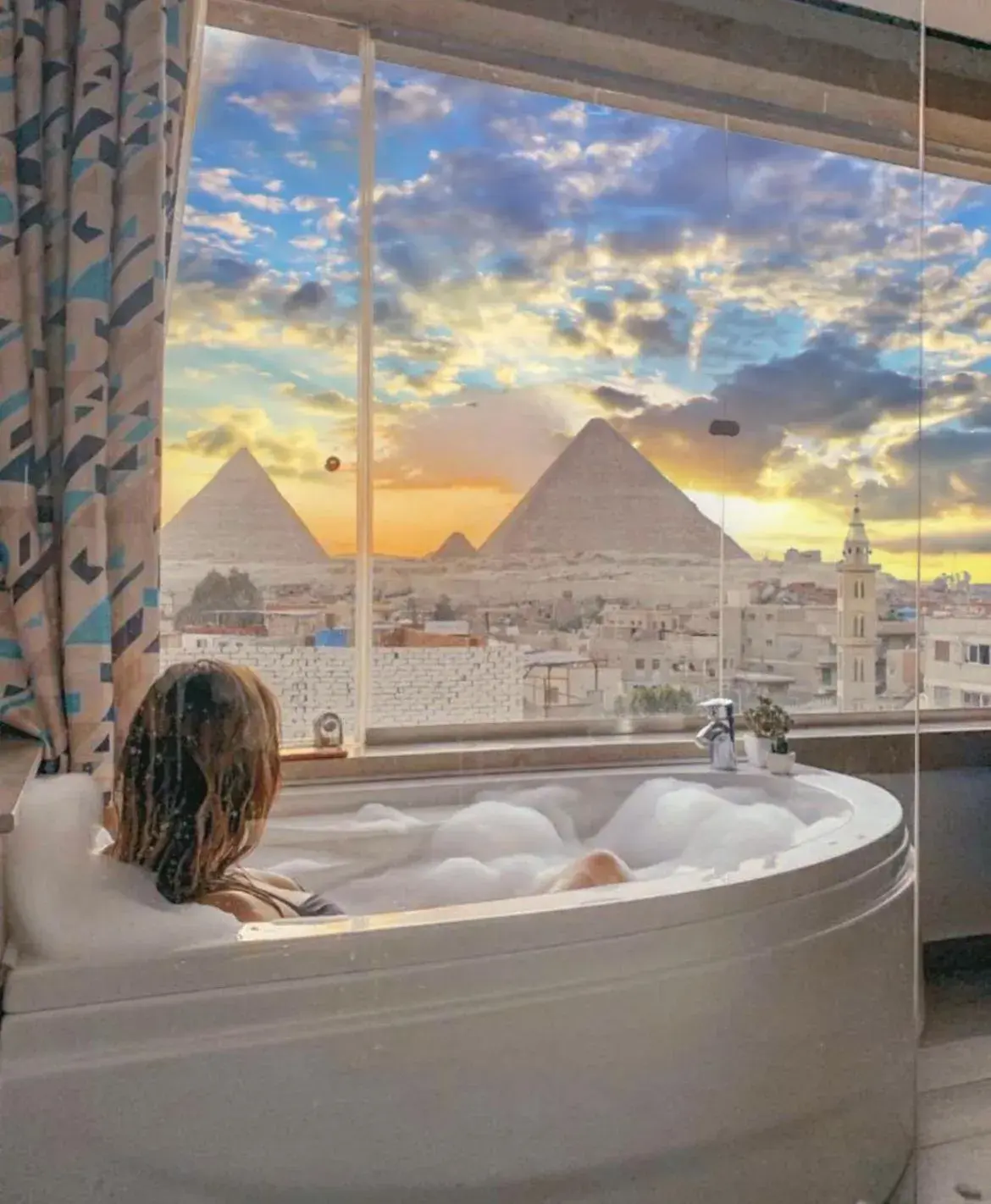 Mountain view in Pyramid Edge Hotel & Exclusive Pyramids View Rooftop Mountain view in Pyramid Edge Hotel & Exclusive Pyramids View Rooftop