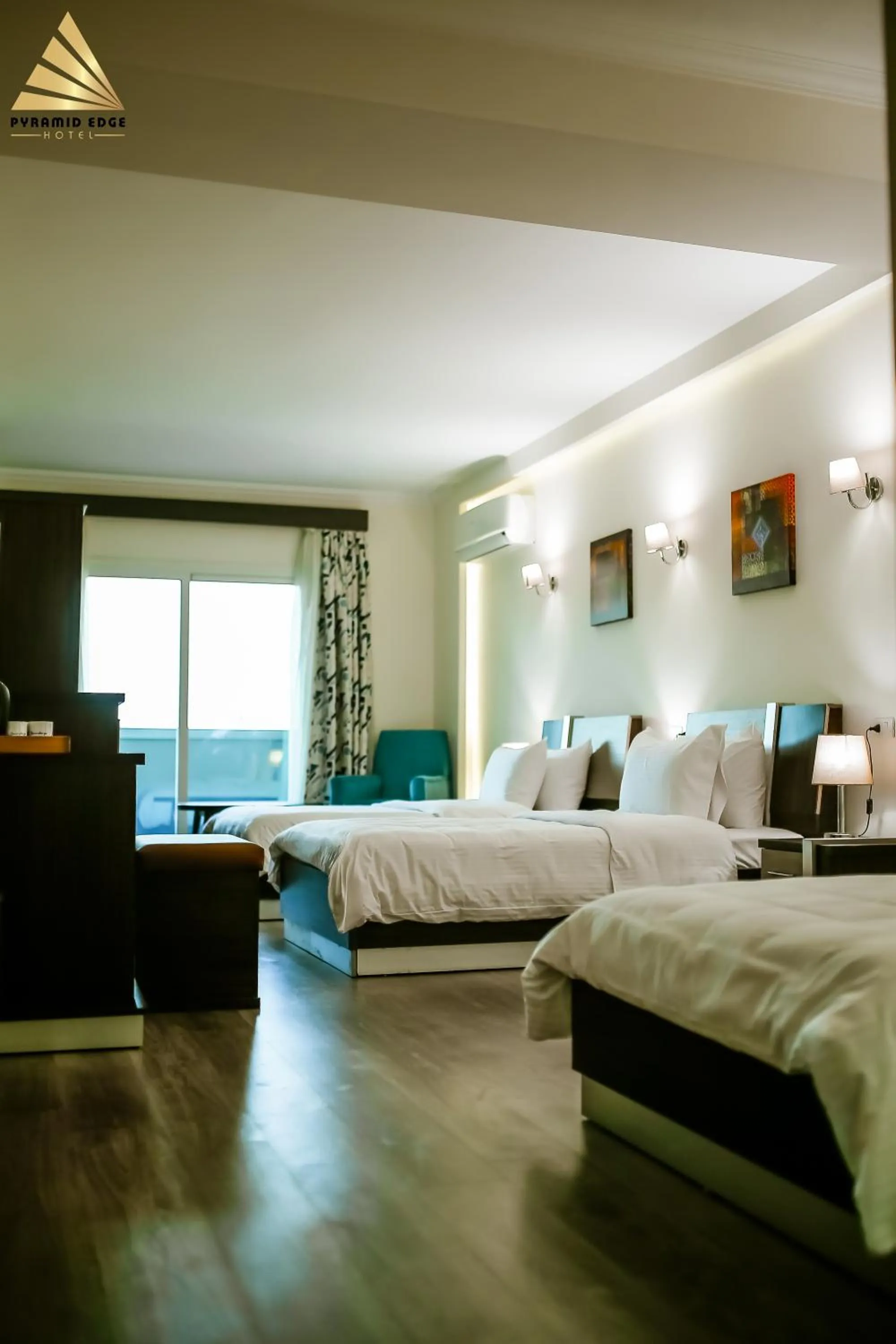 Photo of the whole room, Bed in Pyramid Edge Hotel & Exclusive Pyramids View Rooftop