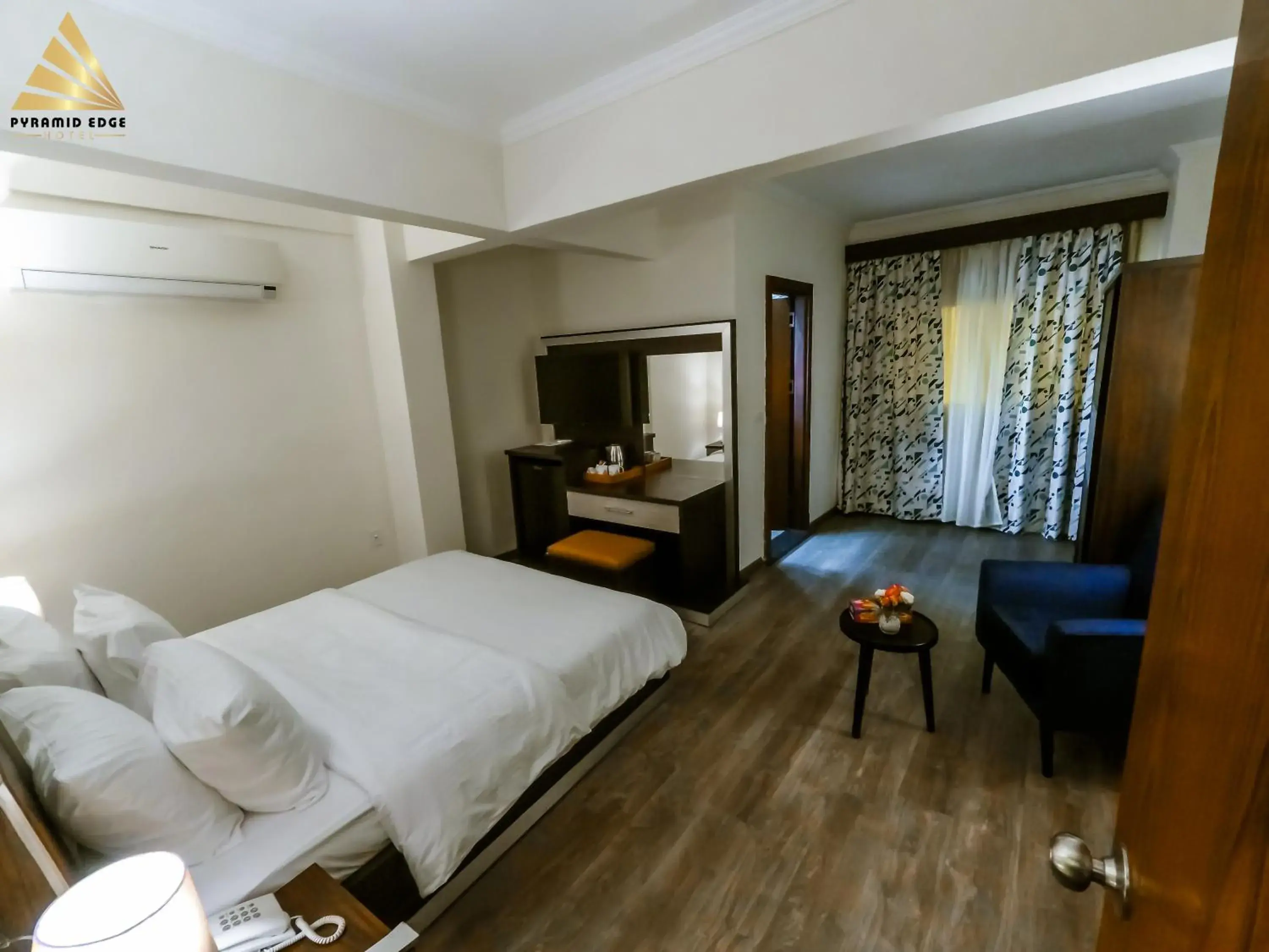 Bed in Pyramid Edge Hotel & Exclusive Pyramids View Rooftop Bed in Pyramid Edge Hotel & Exclusive Pyramids View Rooftop