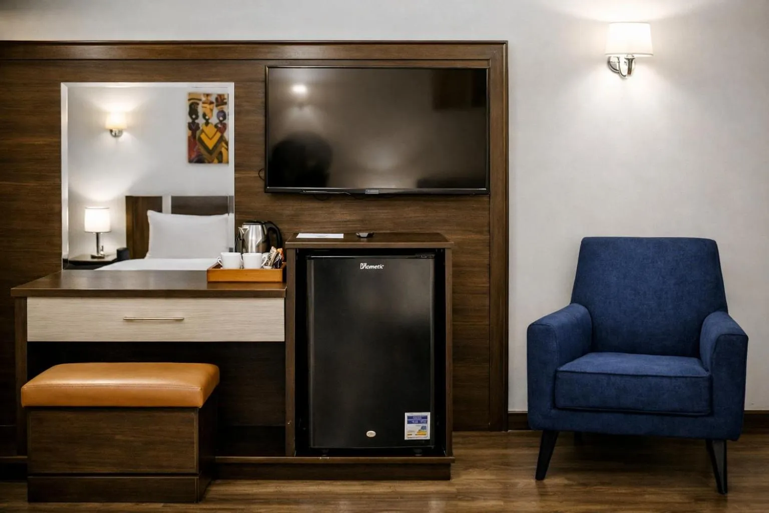 TV and multimedia in Pyramid Edge Hotel & Exclusive Pyramids View Rooftop