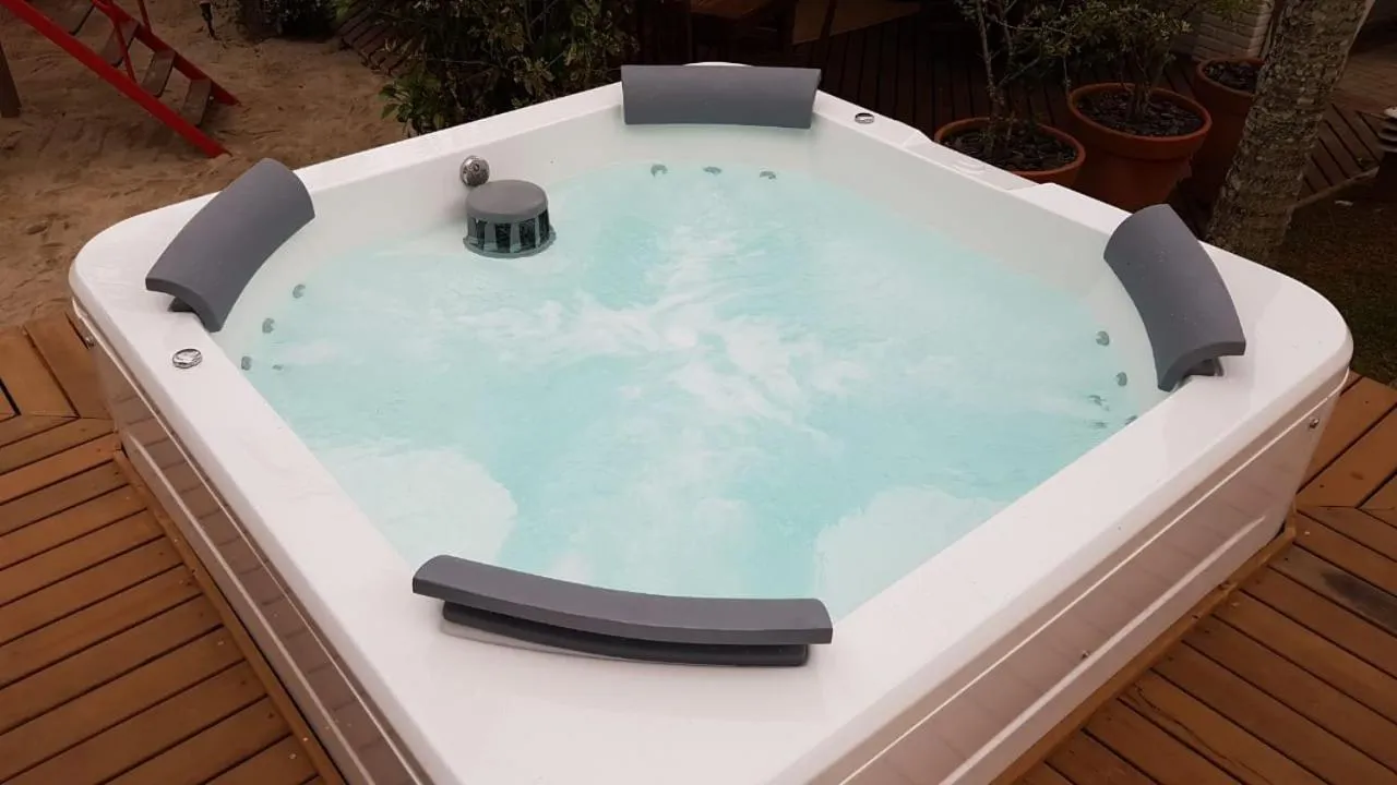 Swimming pool in Pousada Ponta do Lobo