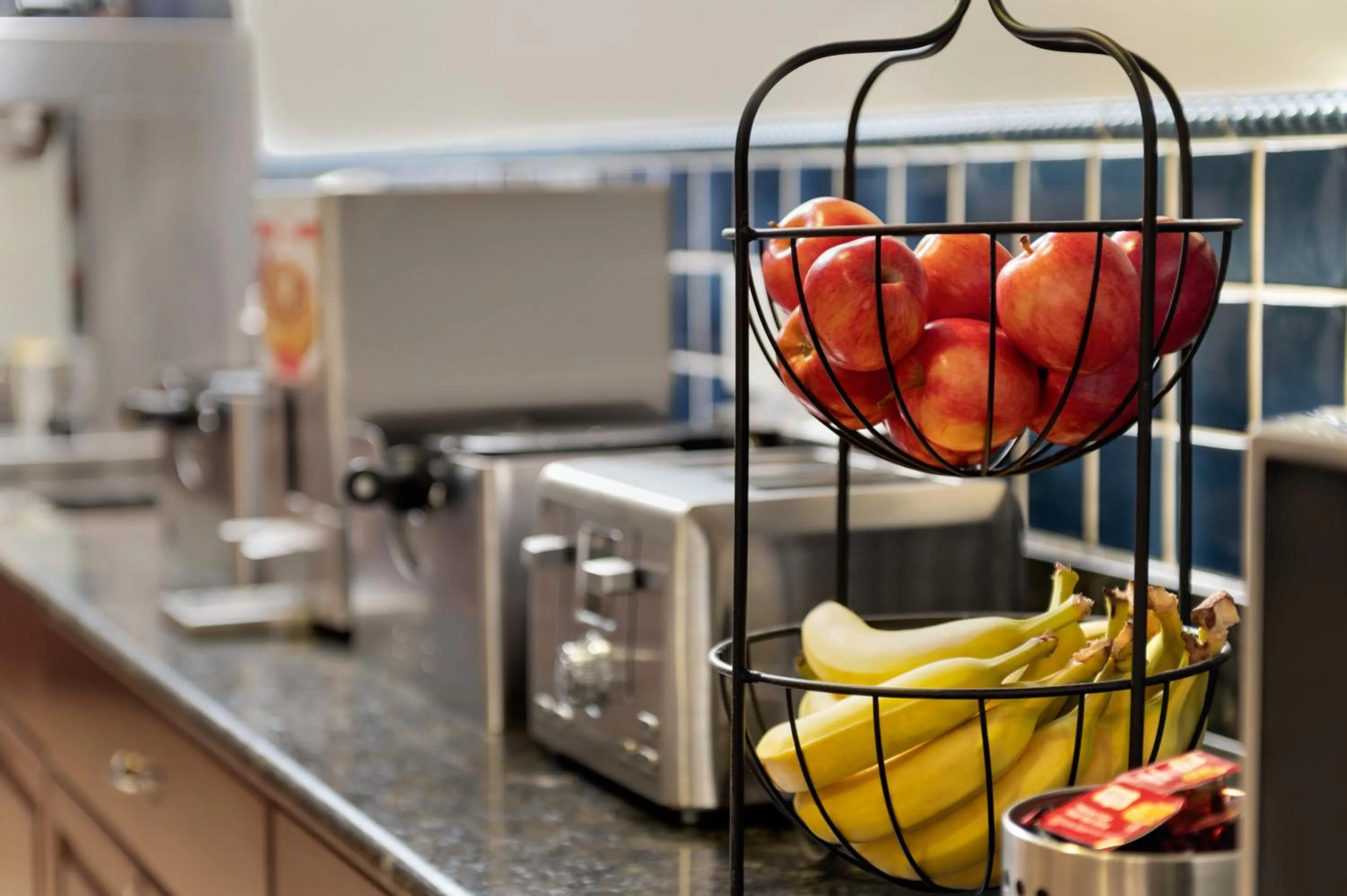 Restaurant/places to eat in Travelodge by Wyndham Edson