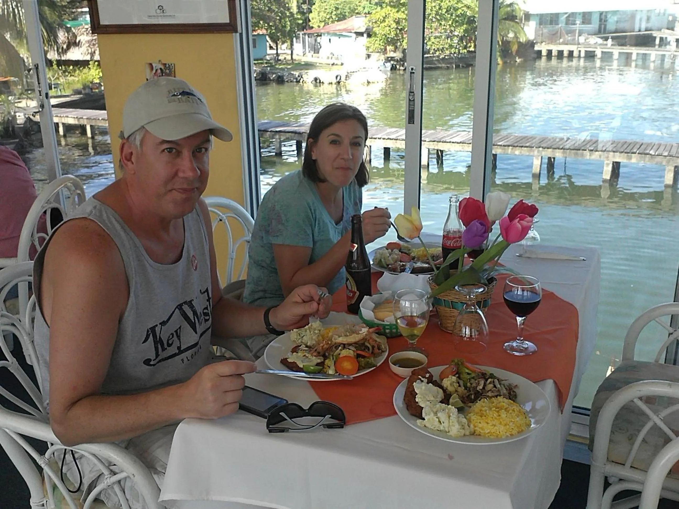 Restaurant/places to eat in Hotel El Delfin