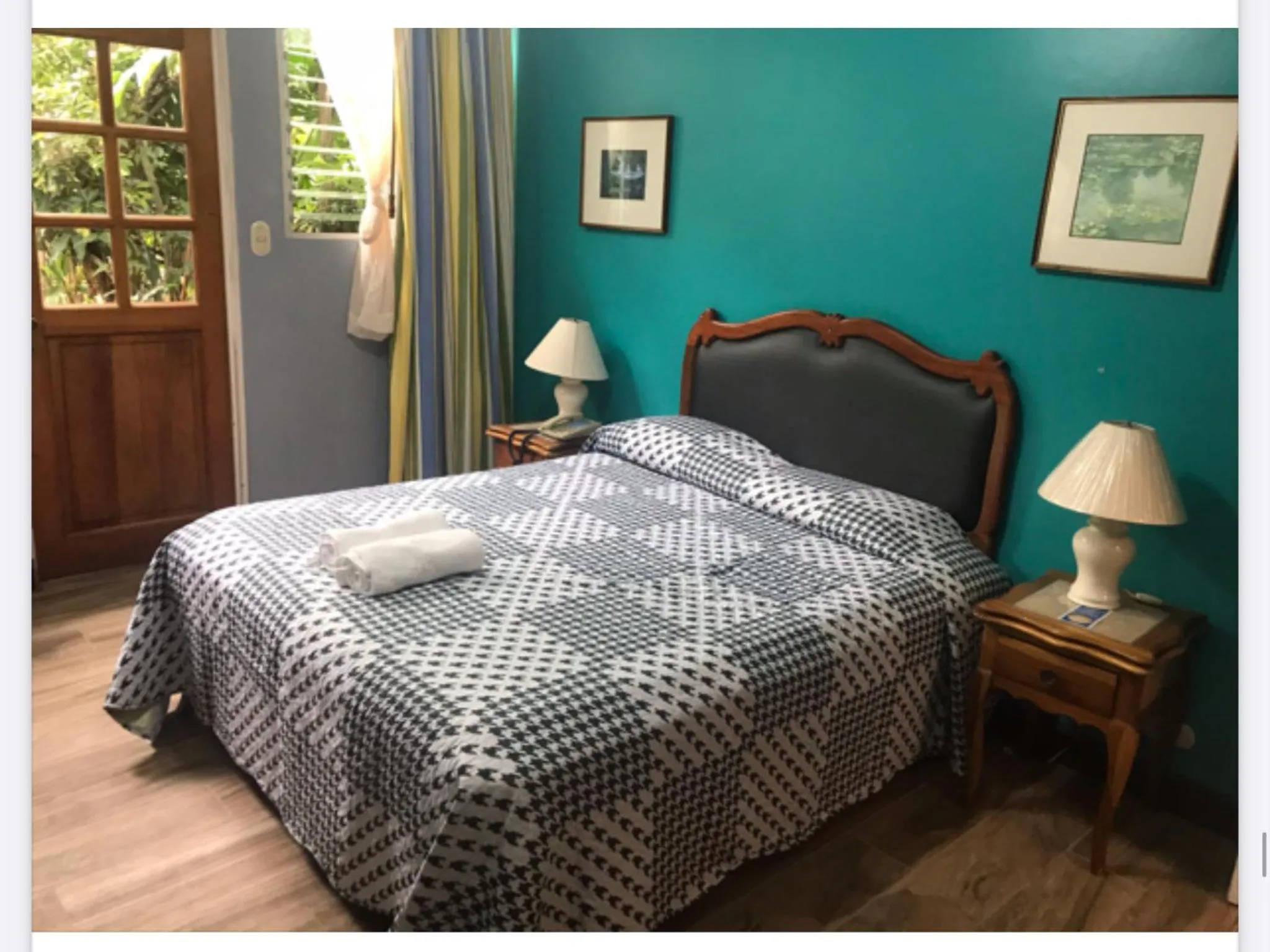 Bed in La Bergerac Boutique Hotel