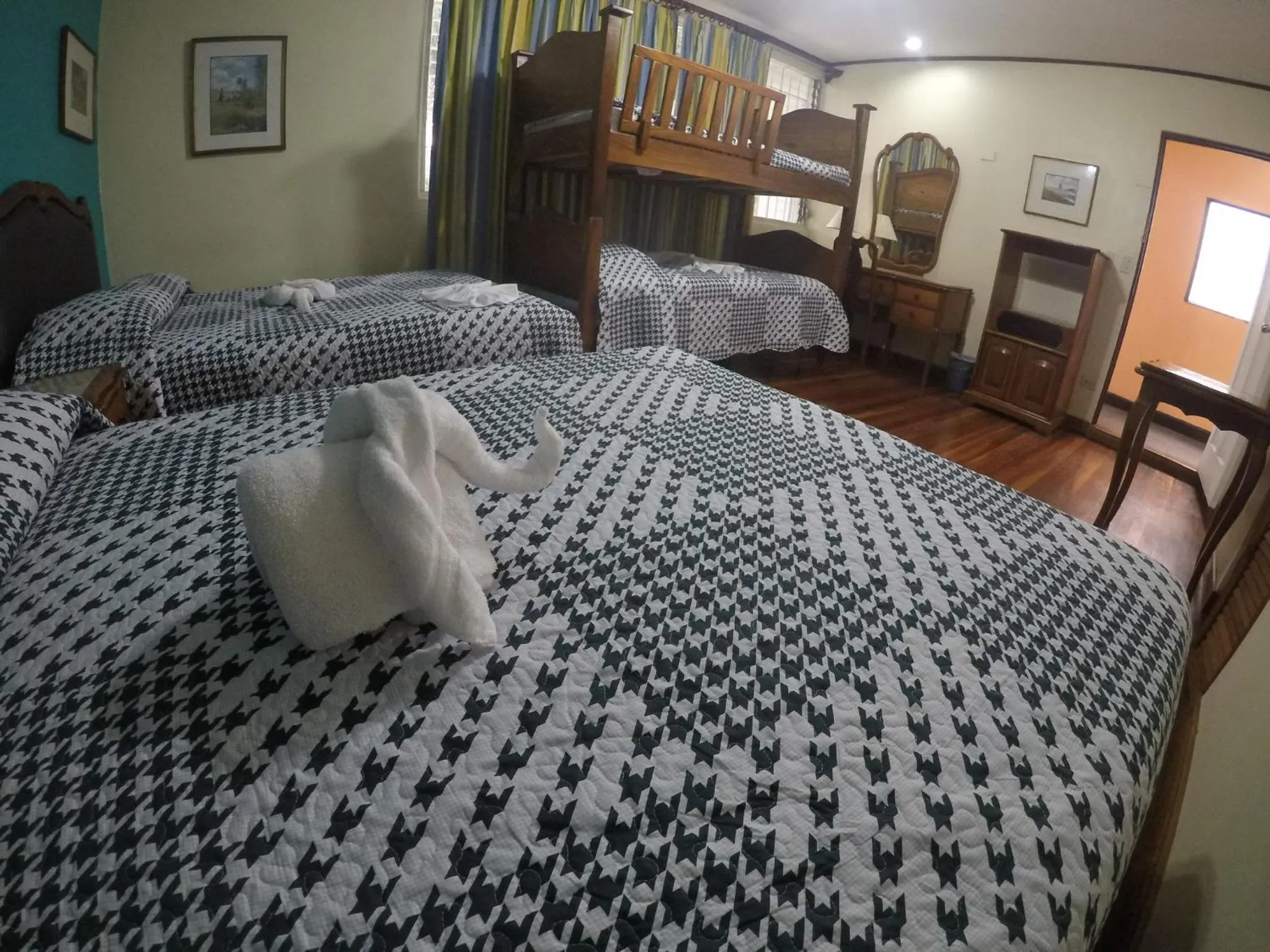 Photo of the whole room, Bed in La Bergerac Boutique Hotel