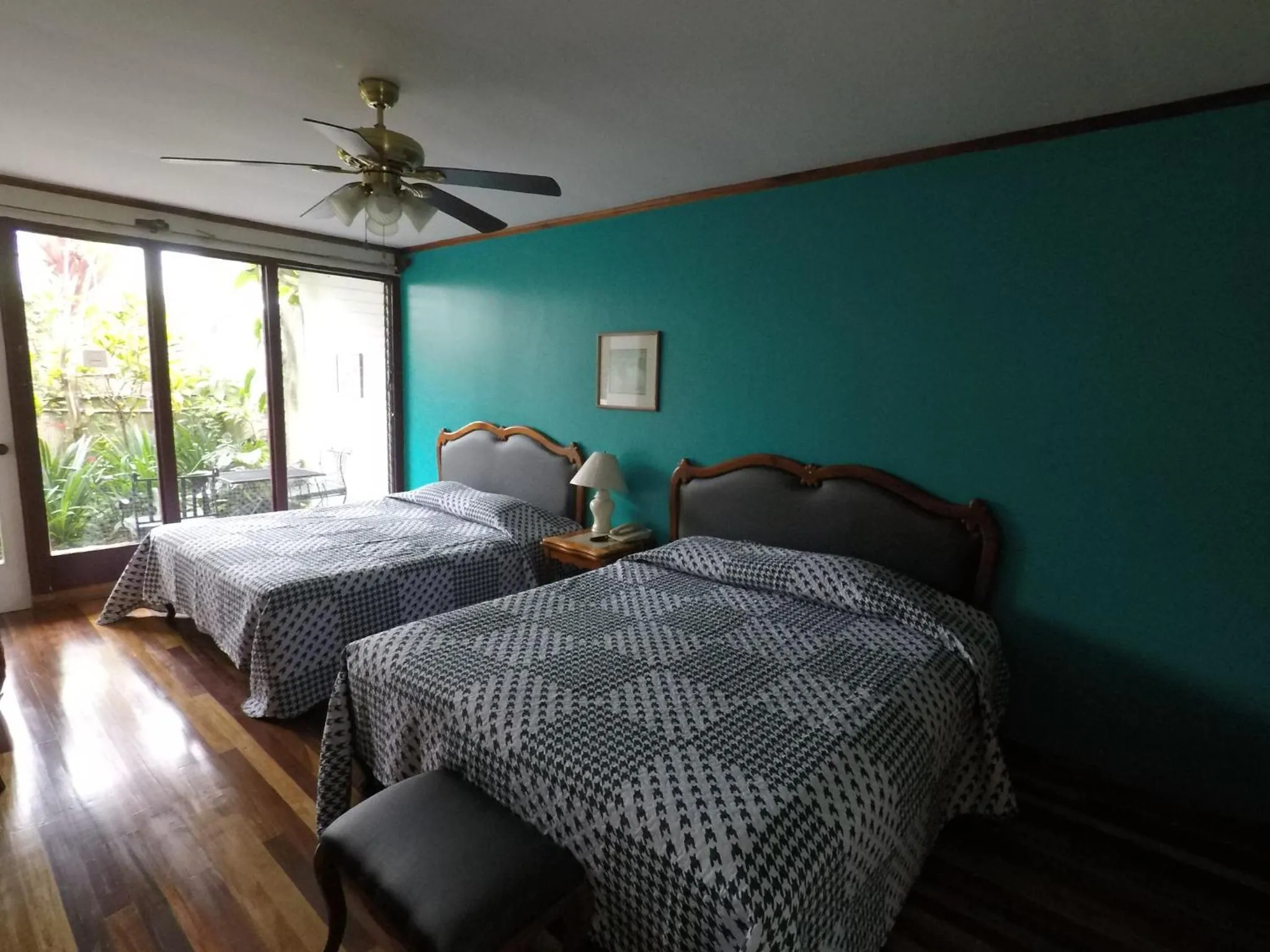 Photo of the whole room, Bed in La Bergerac Boutique Hotel