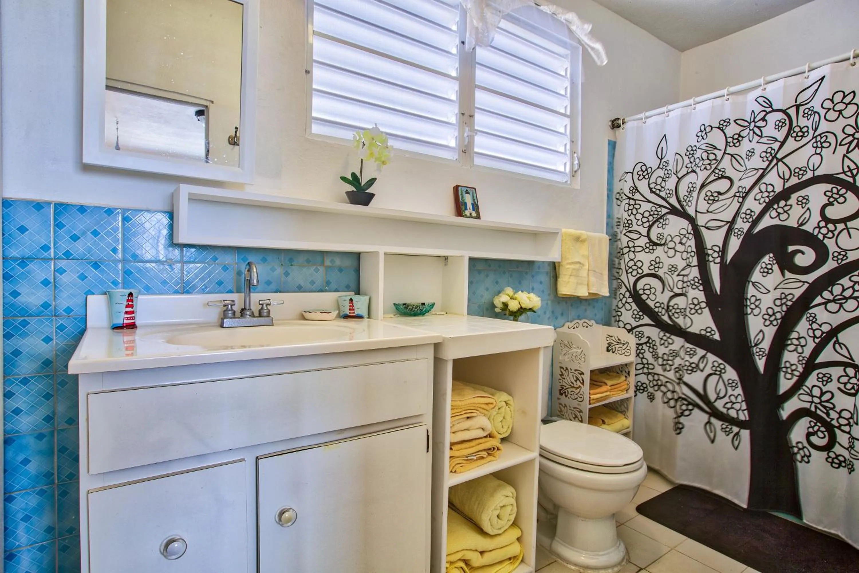 Bathroom in Coconut Palms Inn
