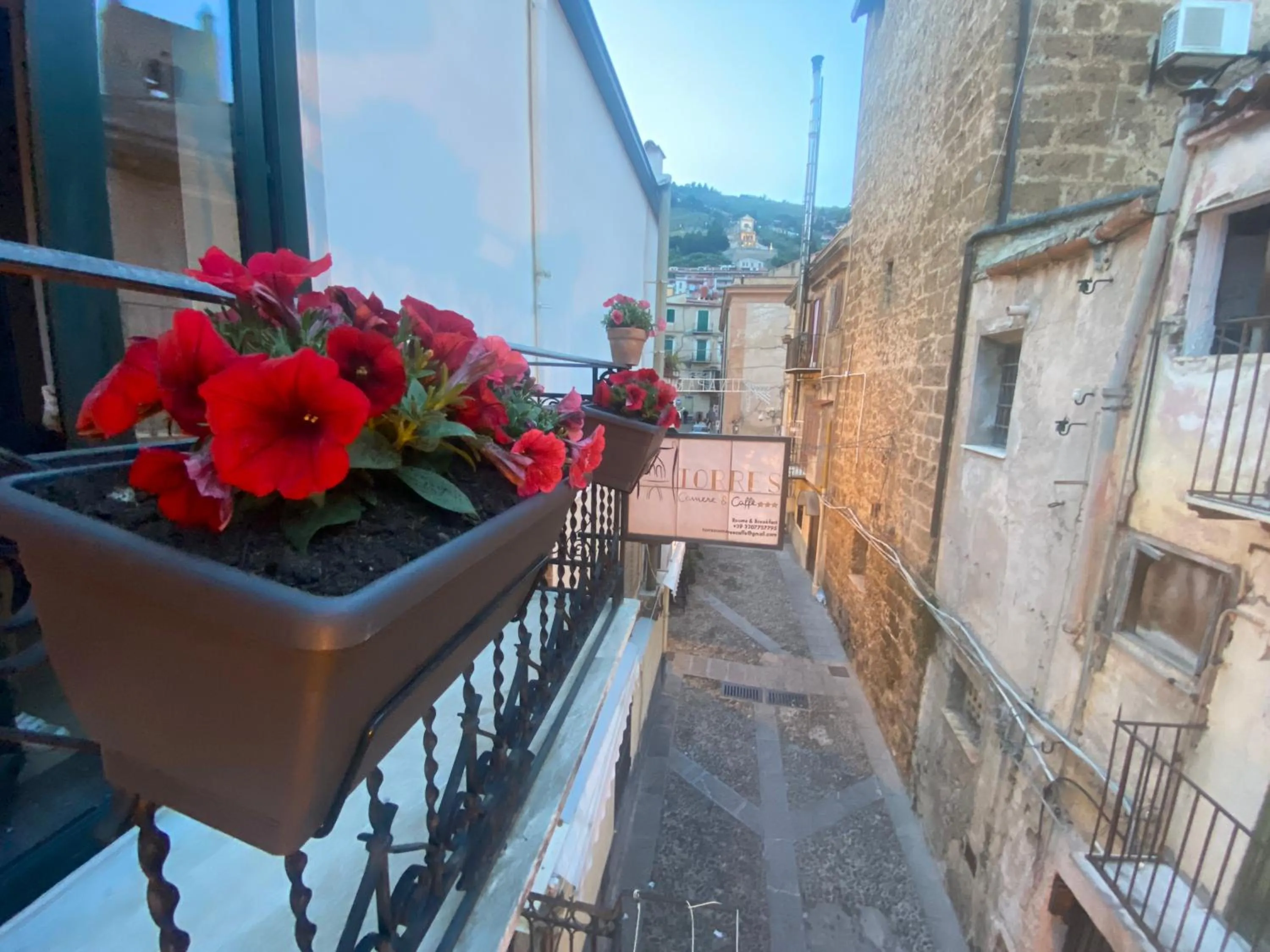 Property building in Torre's Camere & caffè