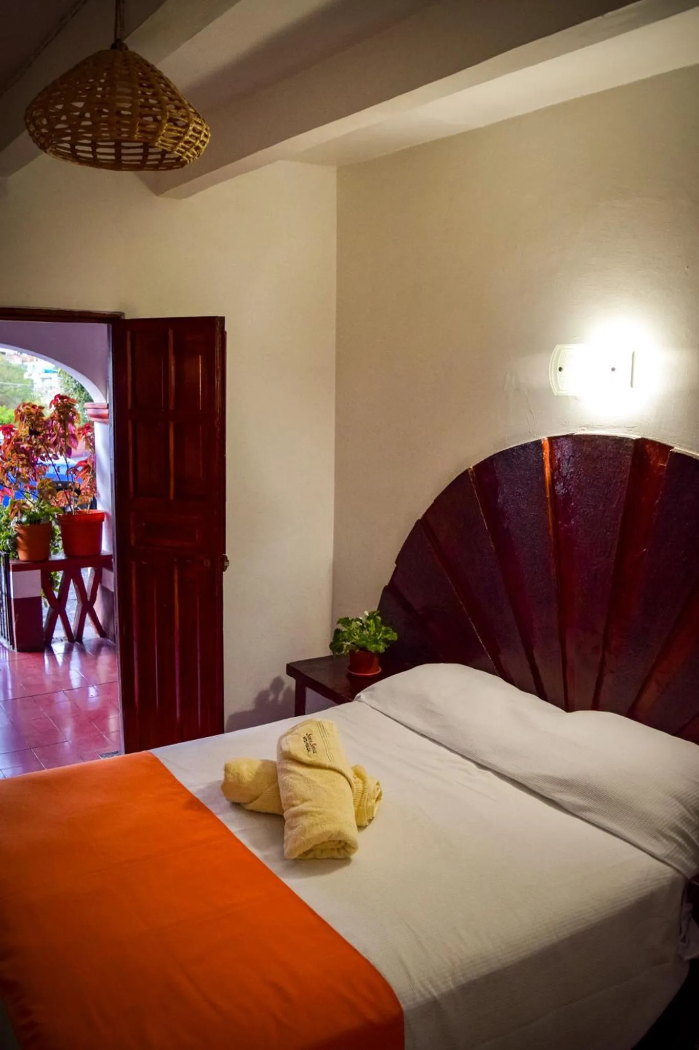 Bed in Hotel Posada Santa Anita