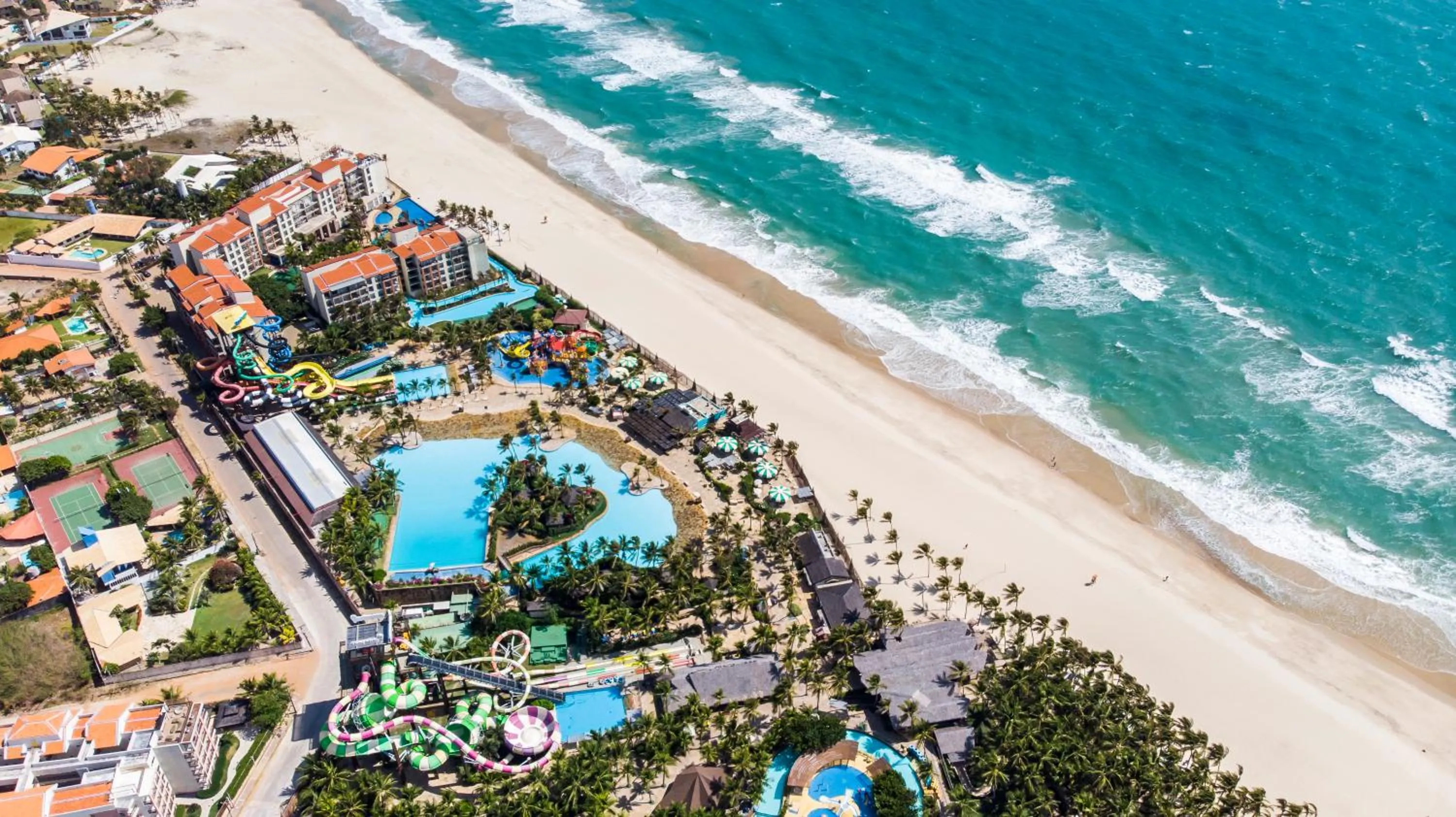 Property building in Beach Park Resort - Acqua