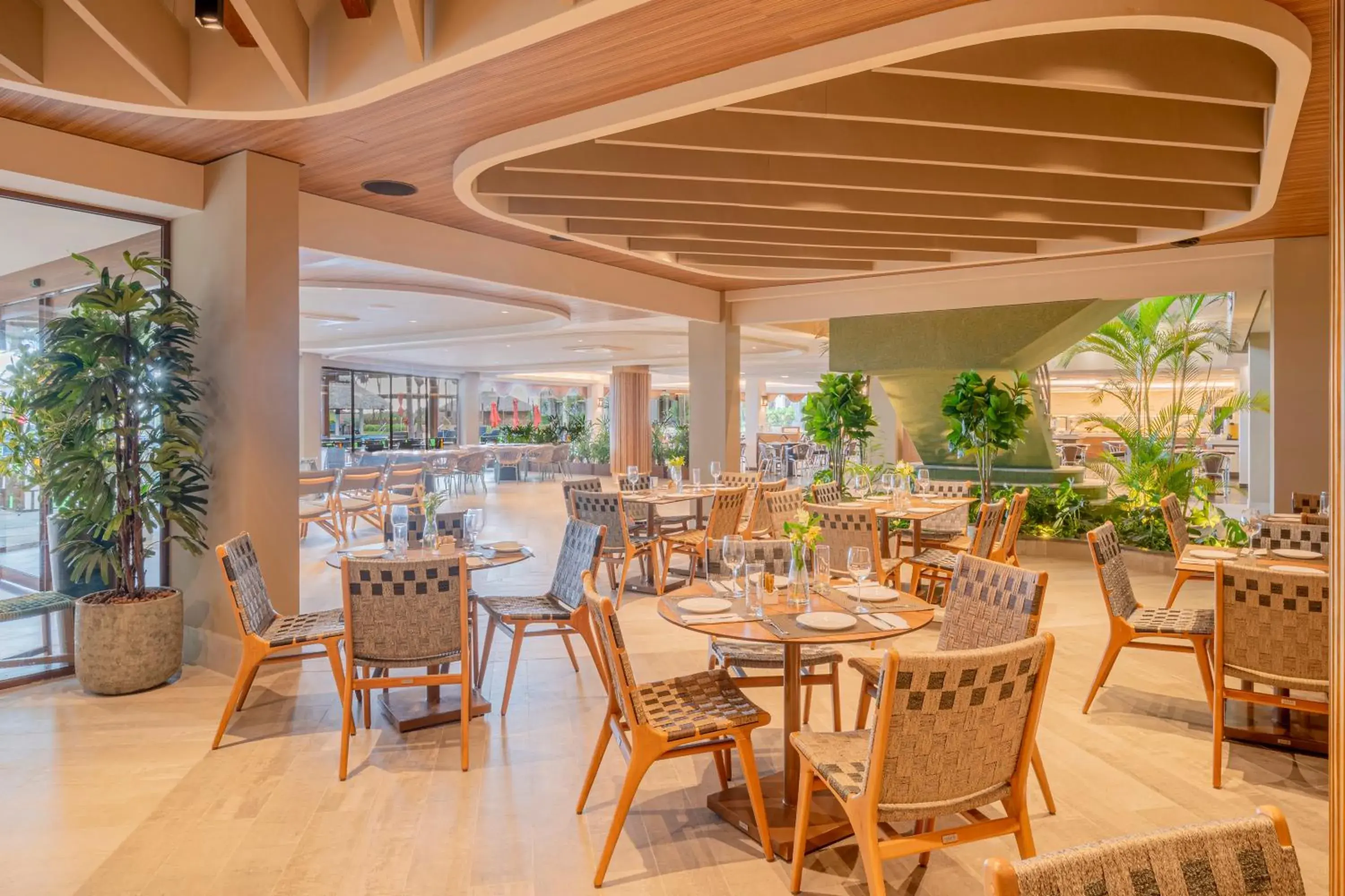 Restaurant/places to eat in Beach Park Resort - Suites Restaurant/places to eat in Beach Park Resort - Suites