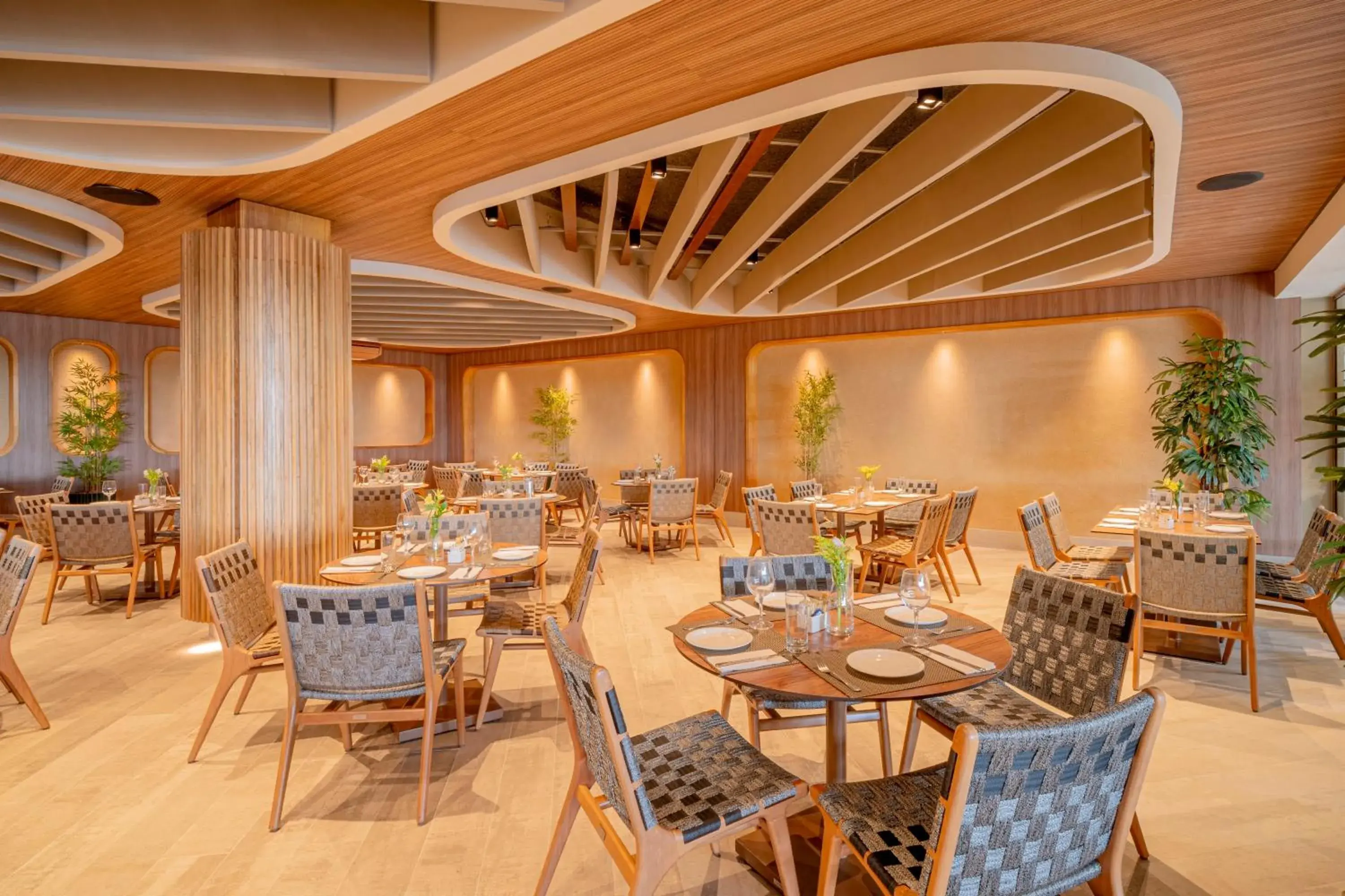 Restaurant/places to eat in Beach Park Resort - Suites Restaurant/places to eat in Beach Park Resort - Suites