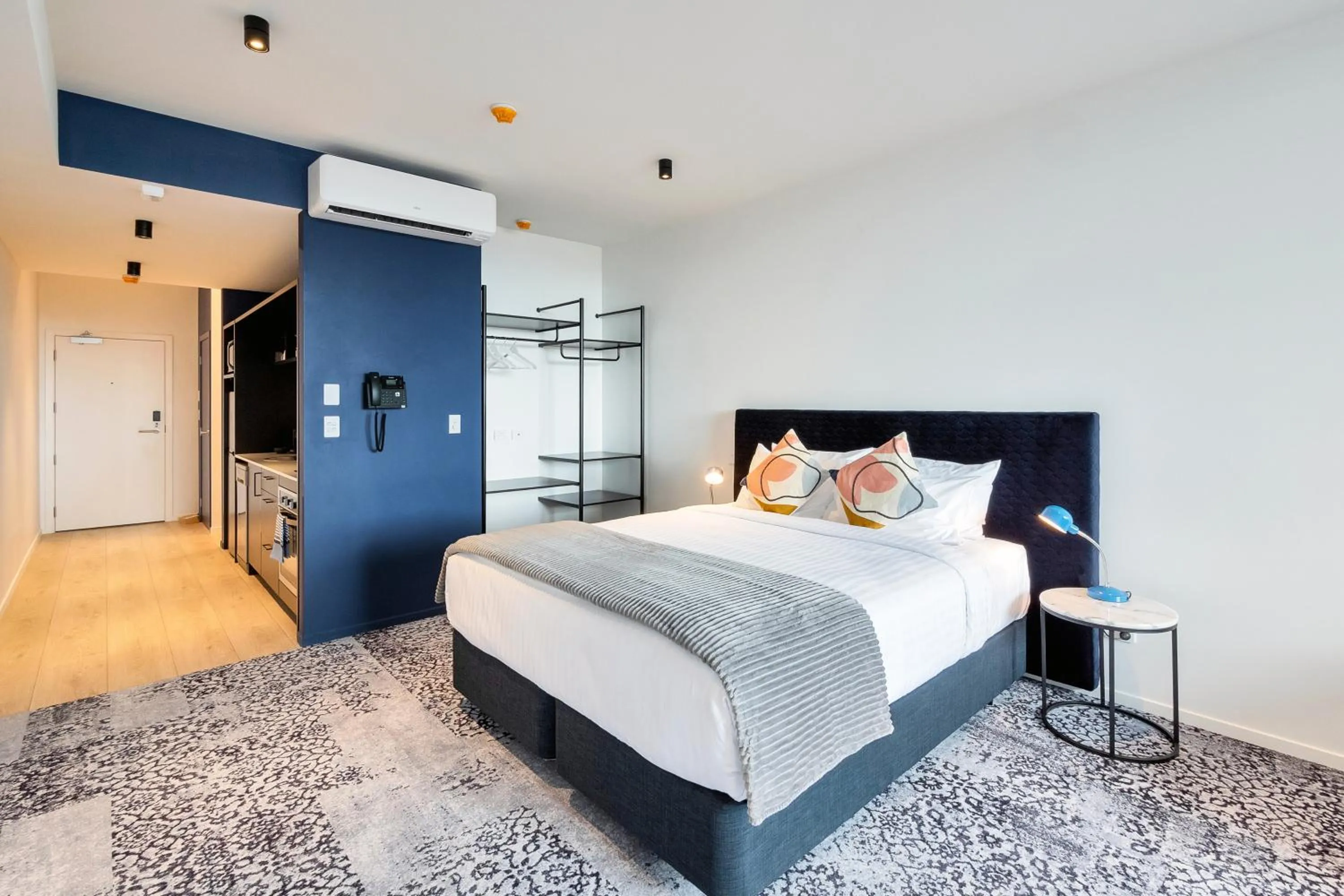 Bedroom in Roomie Apartment Hotel