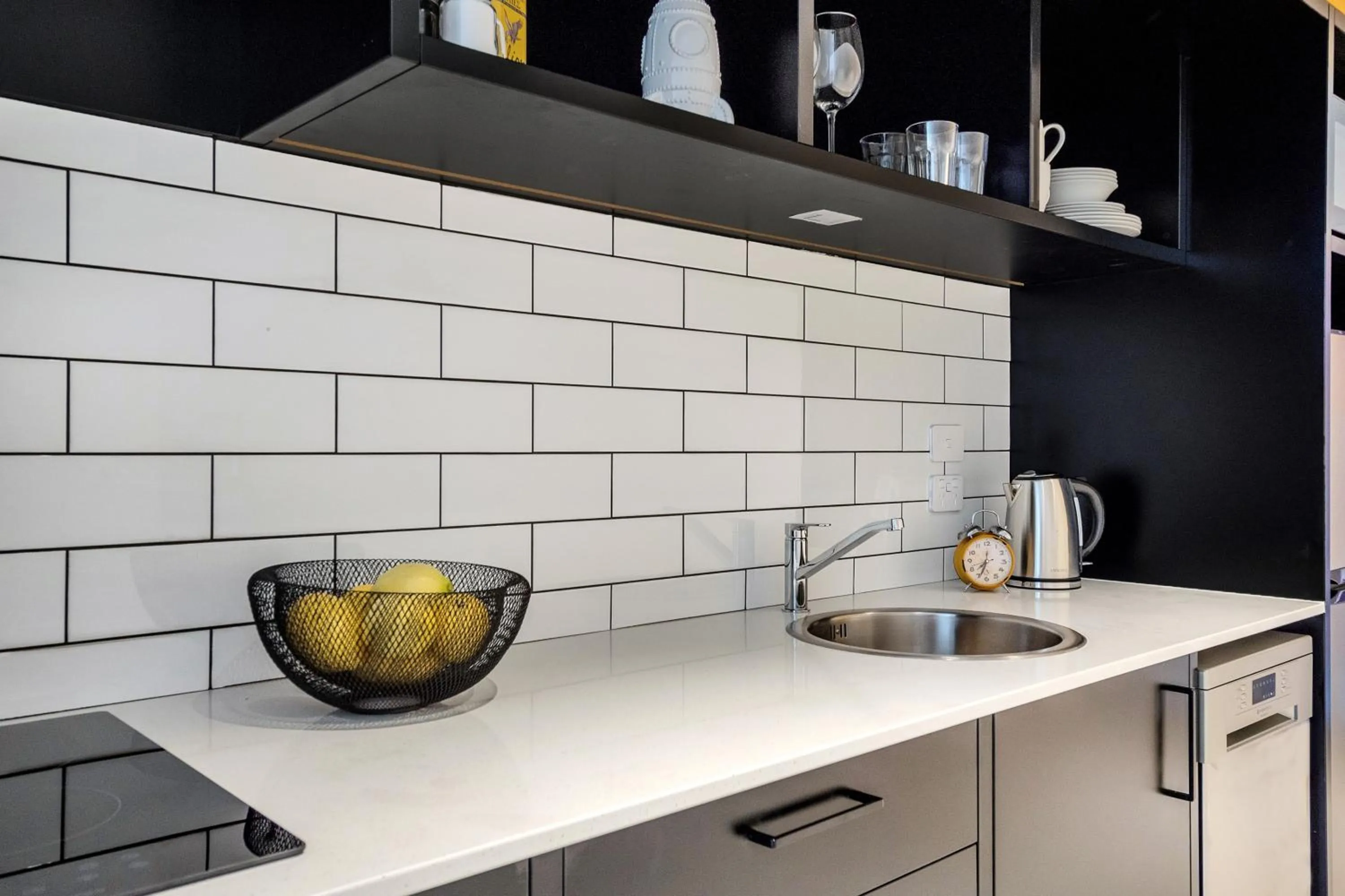 Kitchen or kitchenette in Roomie Apartment Hotel