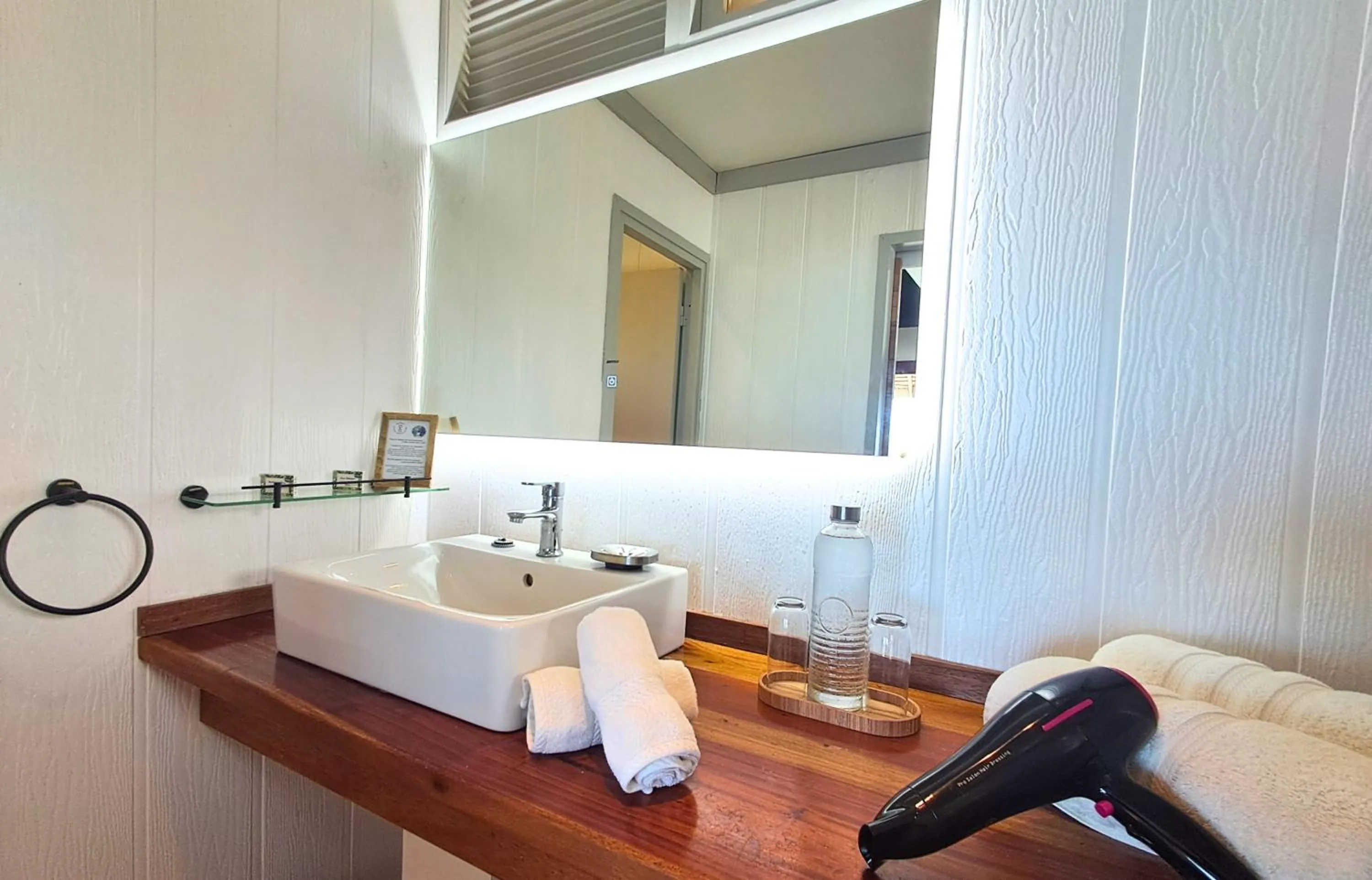 Moorea Island Beach Hotel