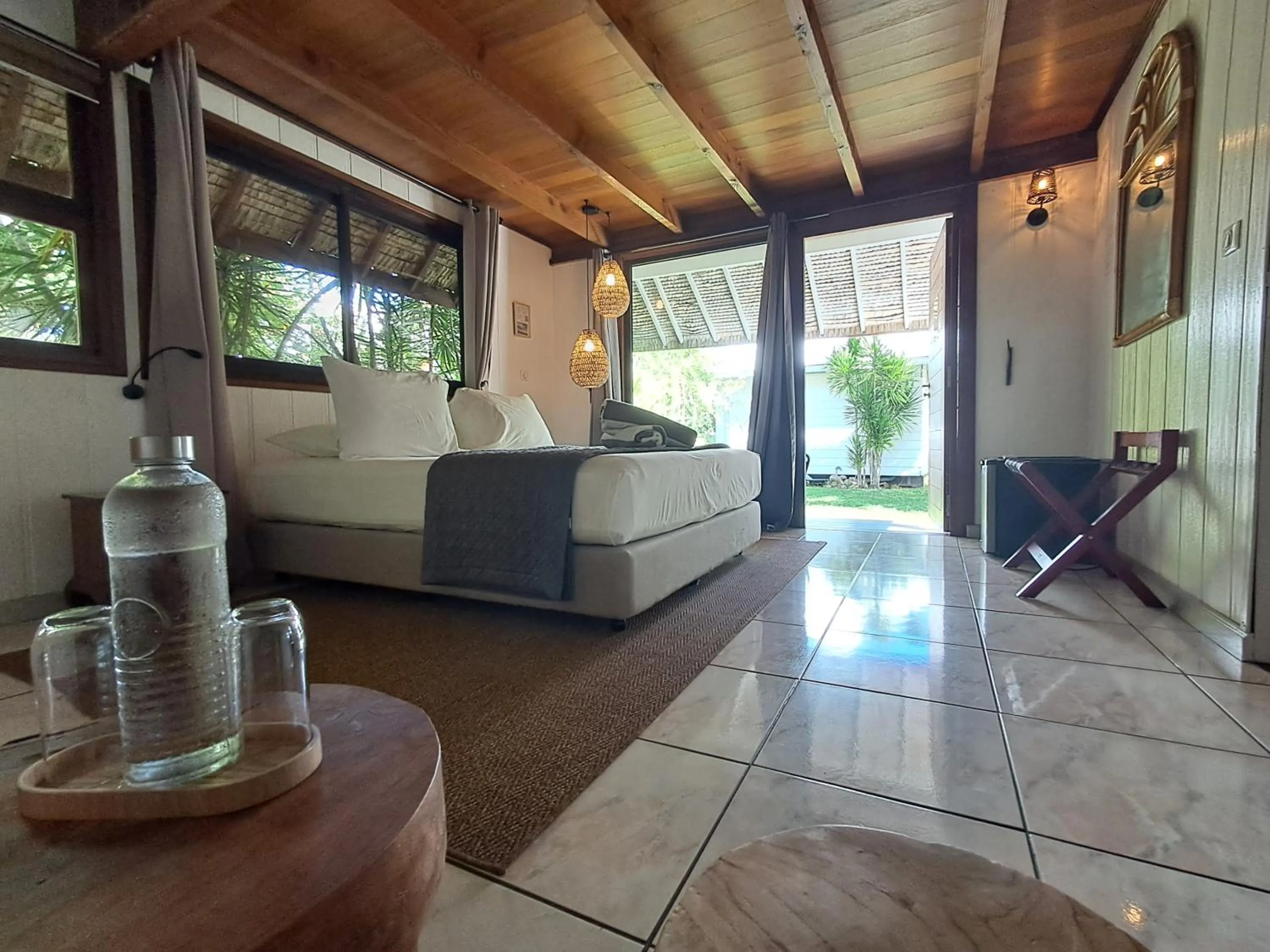 Moorea Island Beach Hotel