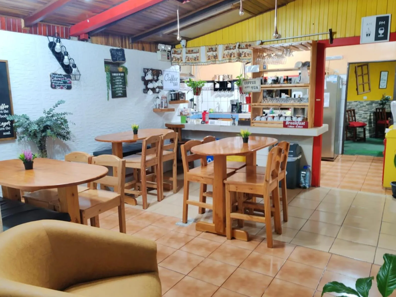 Kitchen or kitchenette in Cabinas El Pueblo B&B Monteverde