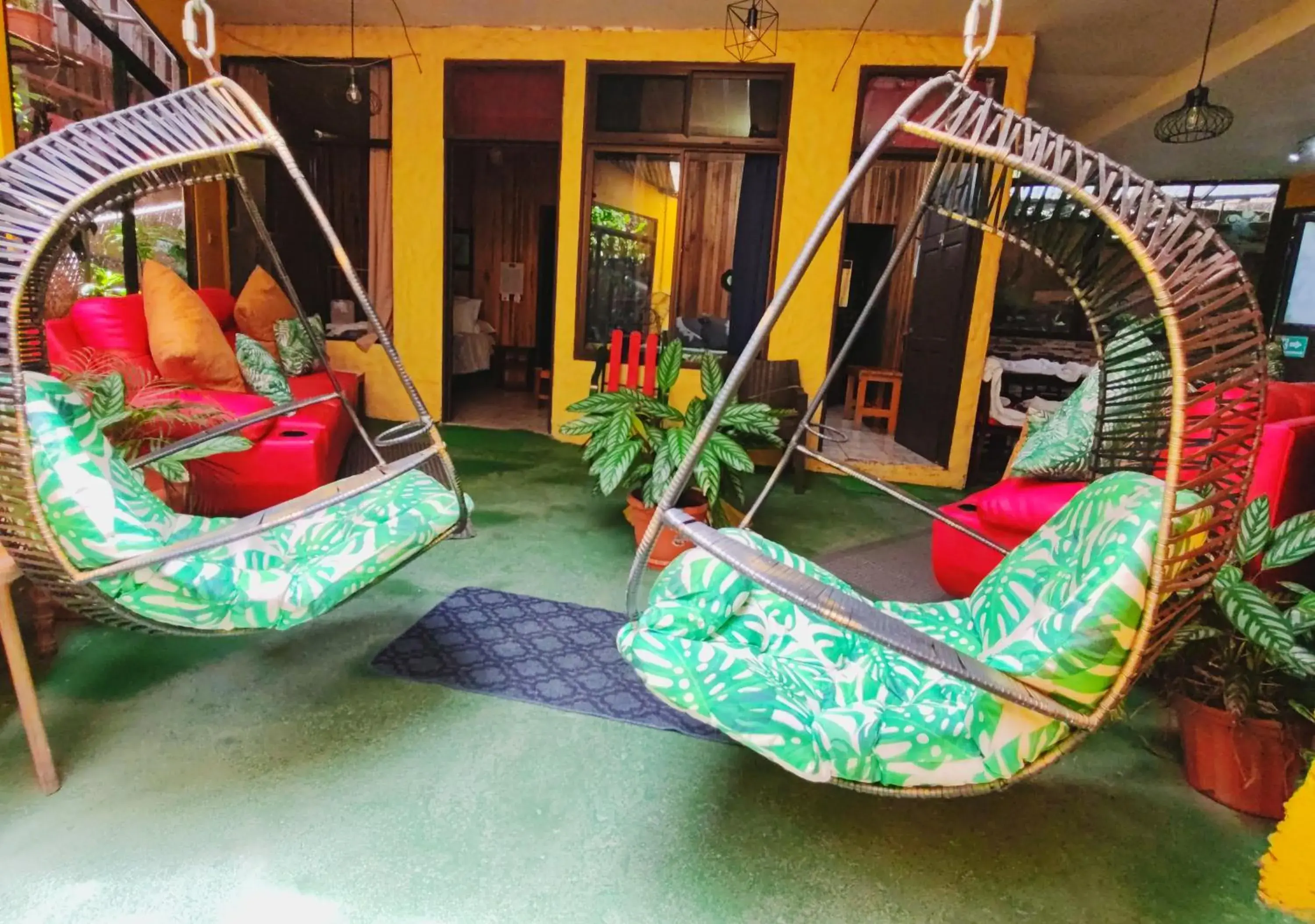 Budget Double Room in Cabinas El Pueblo B&B Monteverde Budget Double Room in Cabinas El Pueblo B&B Monteverde