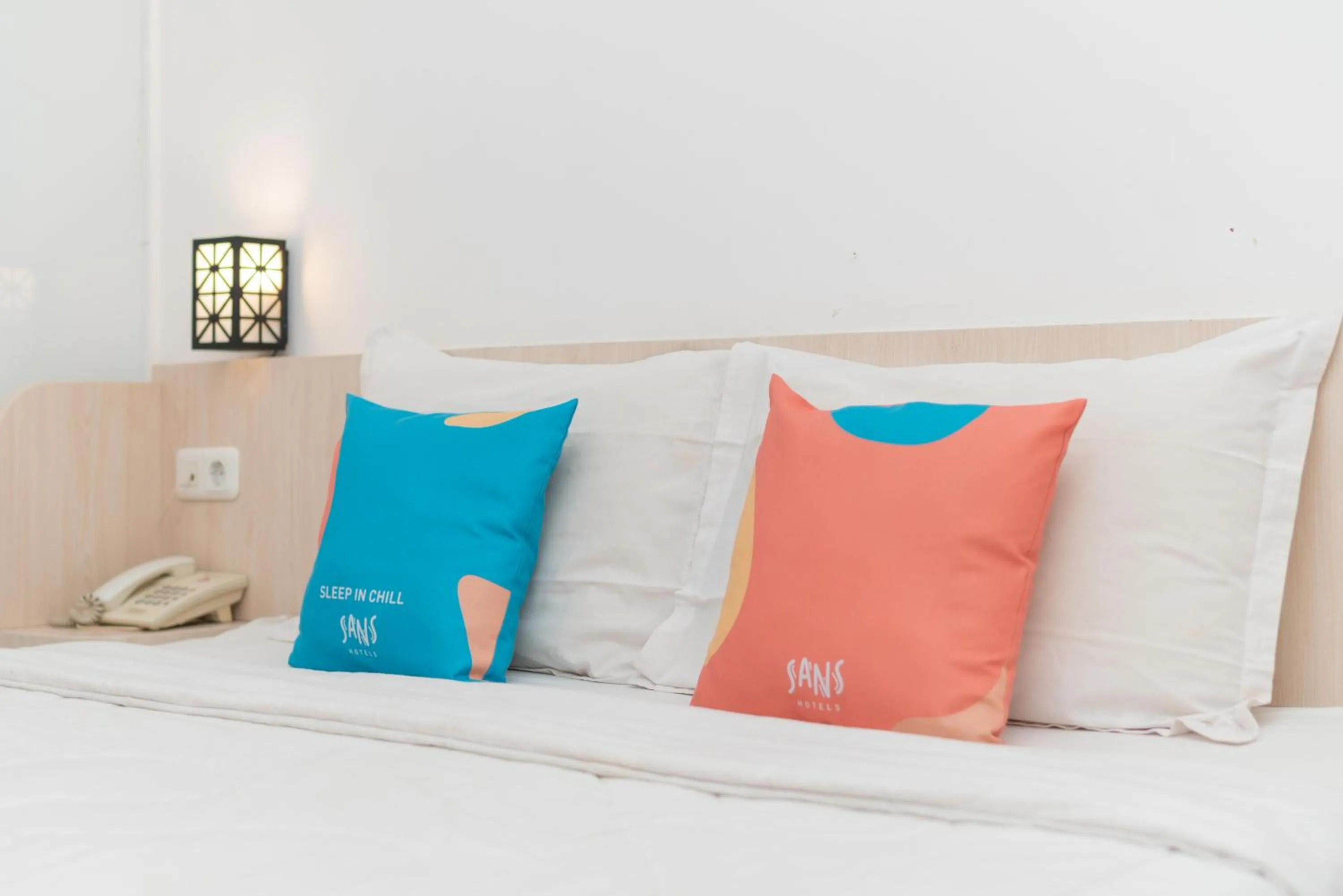 Bedroom, Bed in Sans Hotel FiFFa Premiere Malang