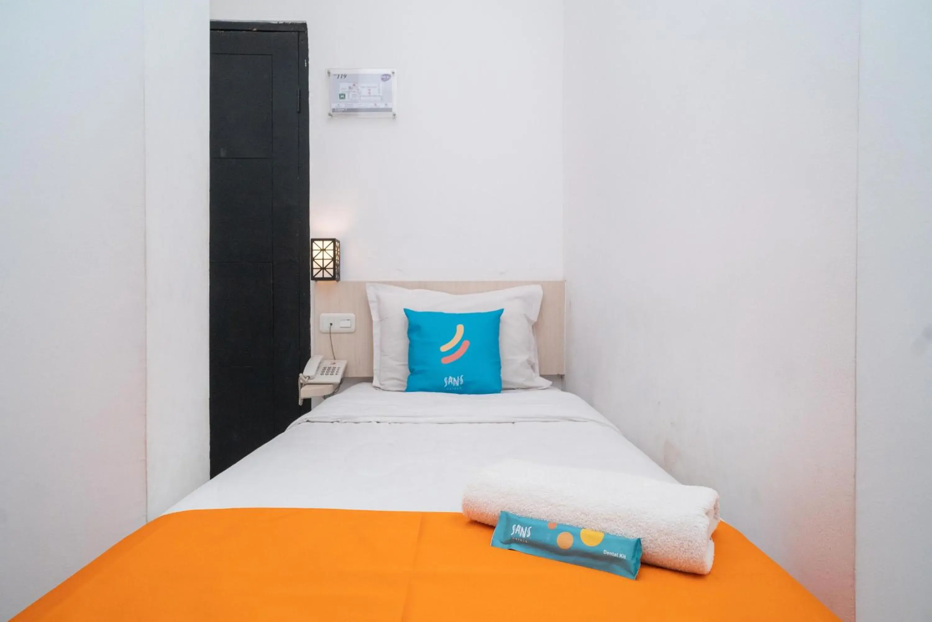 Bedroom, Bed in Sans Hotel FiFFa Premiere Malang Bedroom, Bed in Sans Hotel FiFFa Premiere Malang