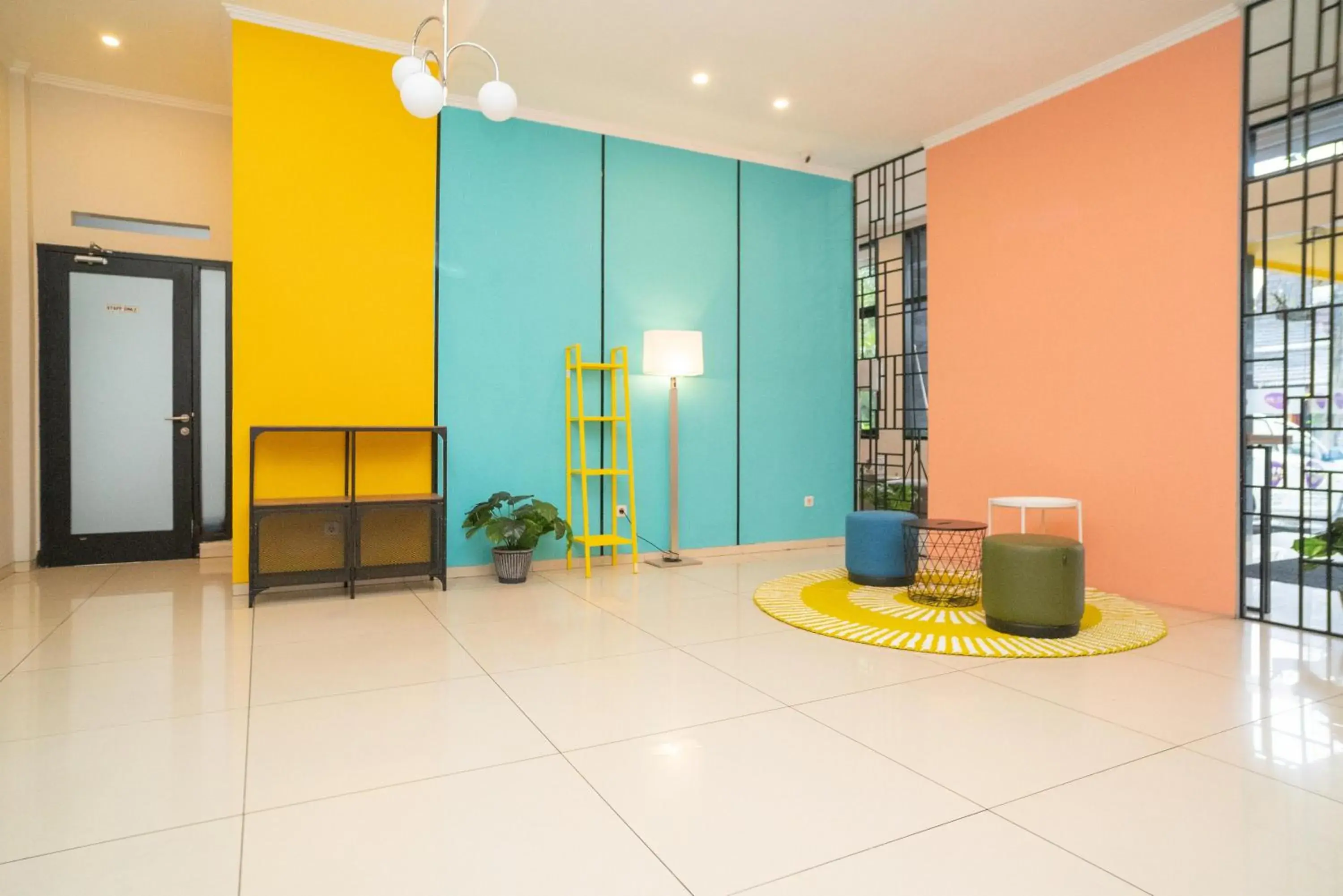 Lobby or reception in Sans Hotel FiFFa Premiere Malang Lobby or reception in Sans Hotel FiFFa Premiere Malang