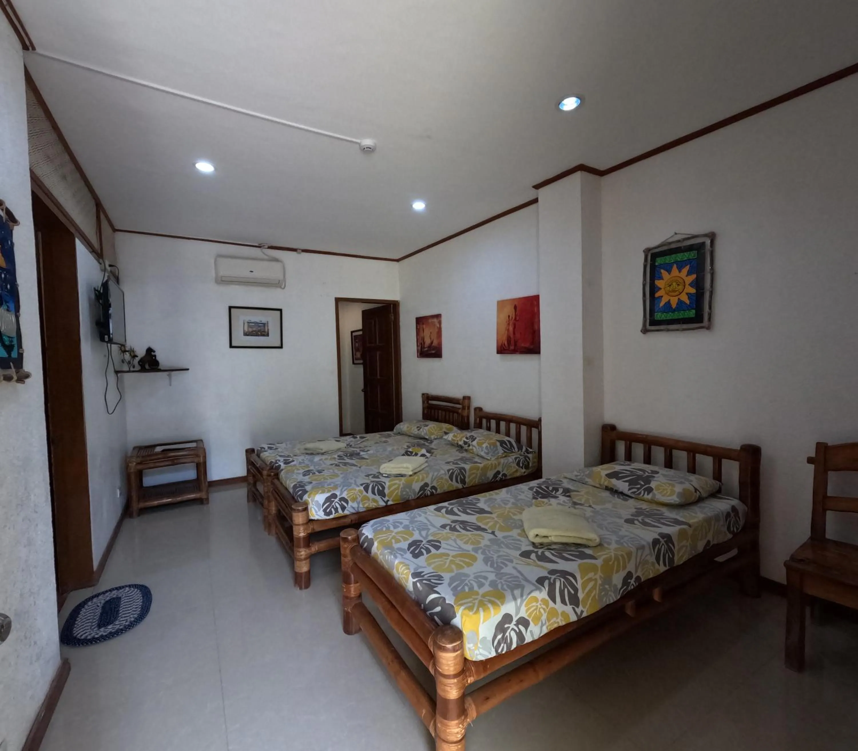 Bed in Marina Village