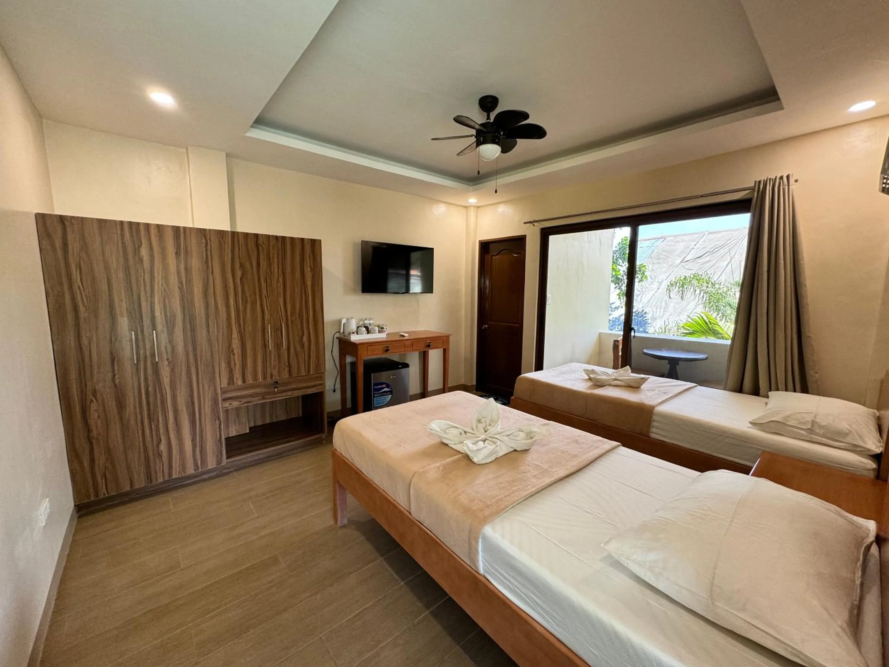 Bed in Marina Village