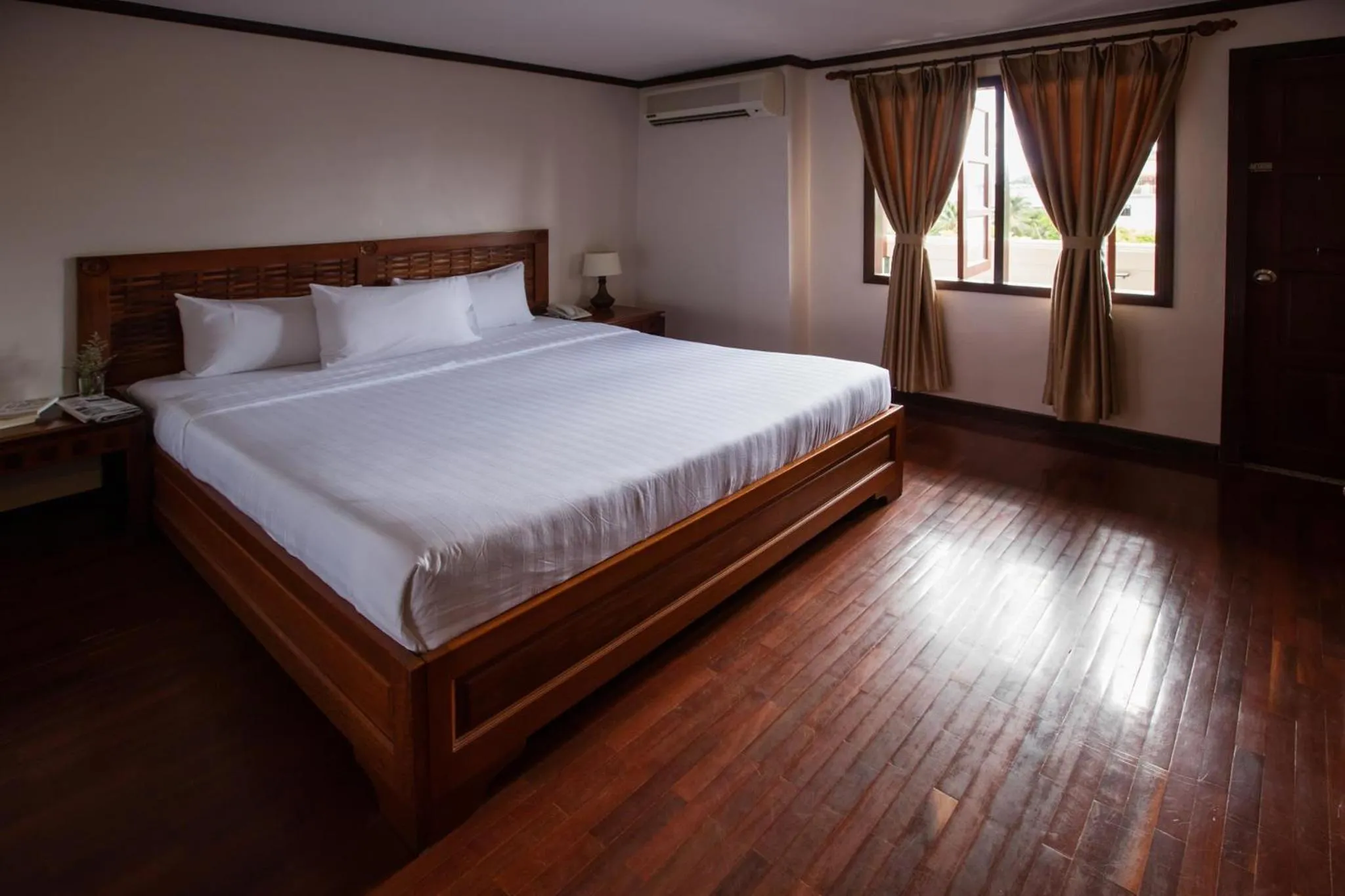 Bedroom, Bed in Lao Orchid Hotel