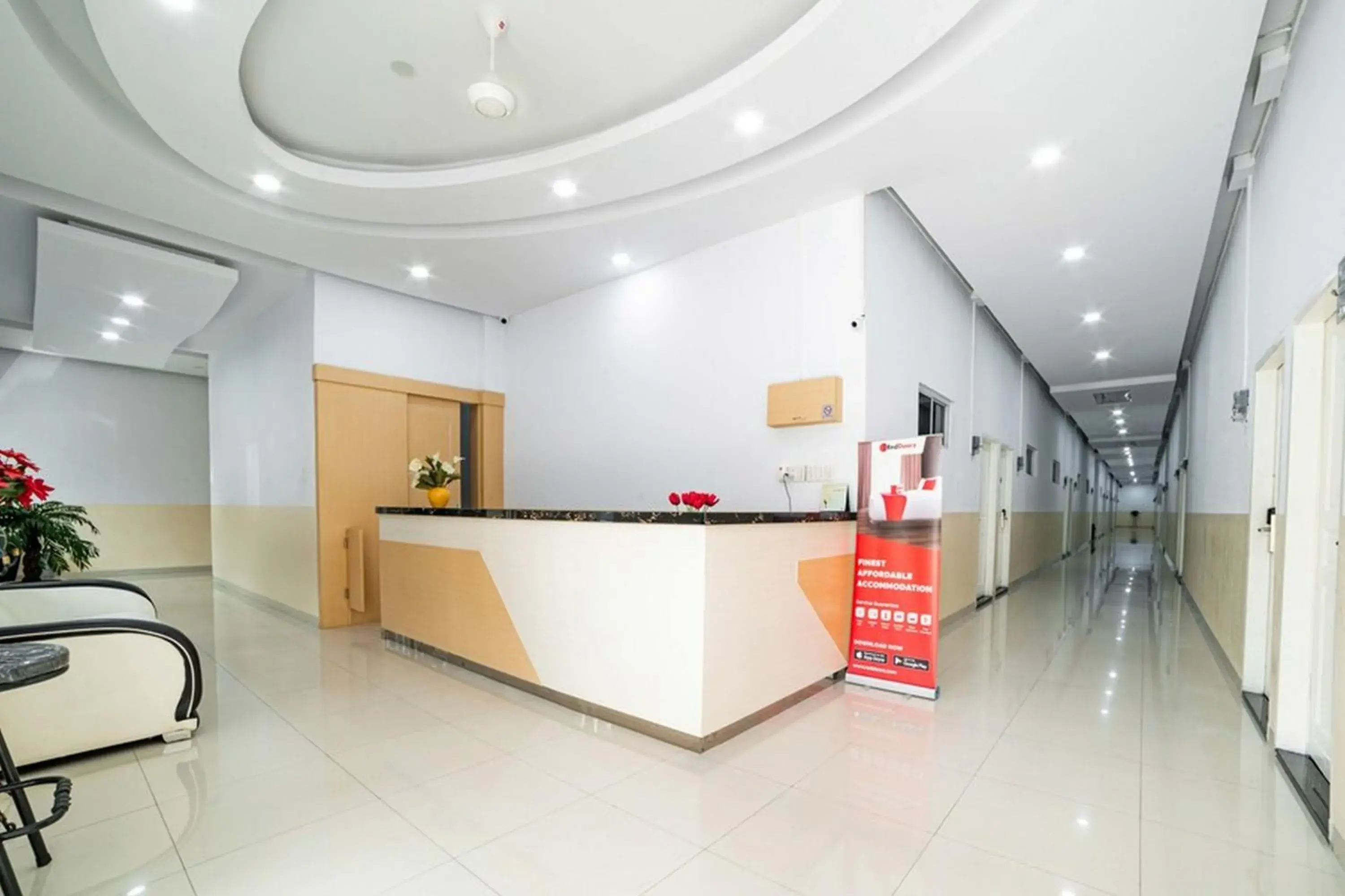 Lobby or reception in RedDoorz Plus near Thamrin Plaza Medan Lobby or reception in RedDoorz Plus near Thamrin Plaza Medan