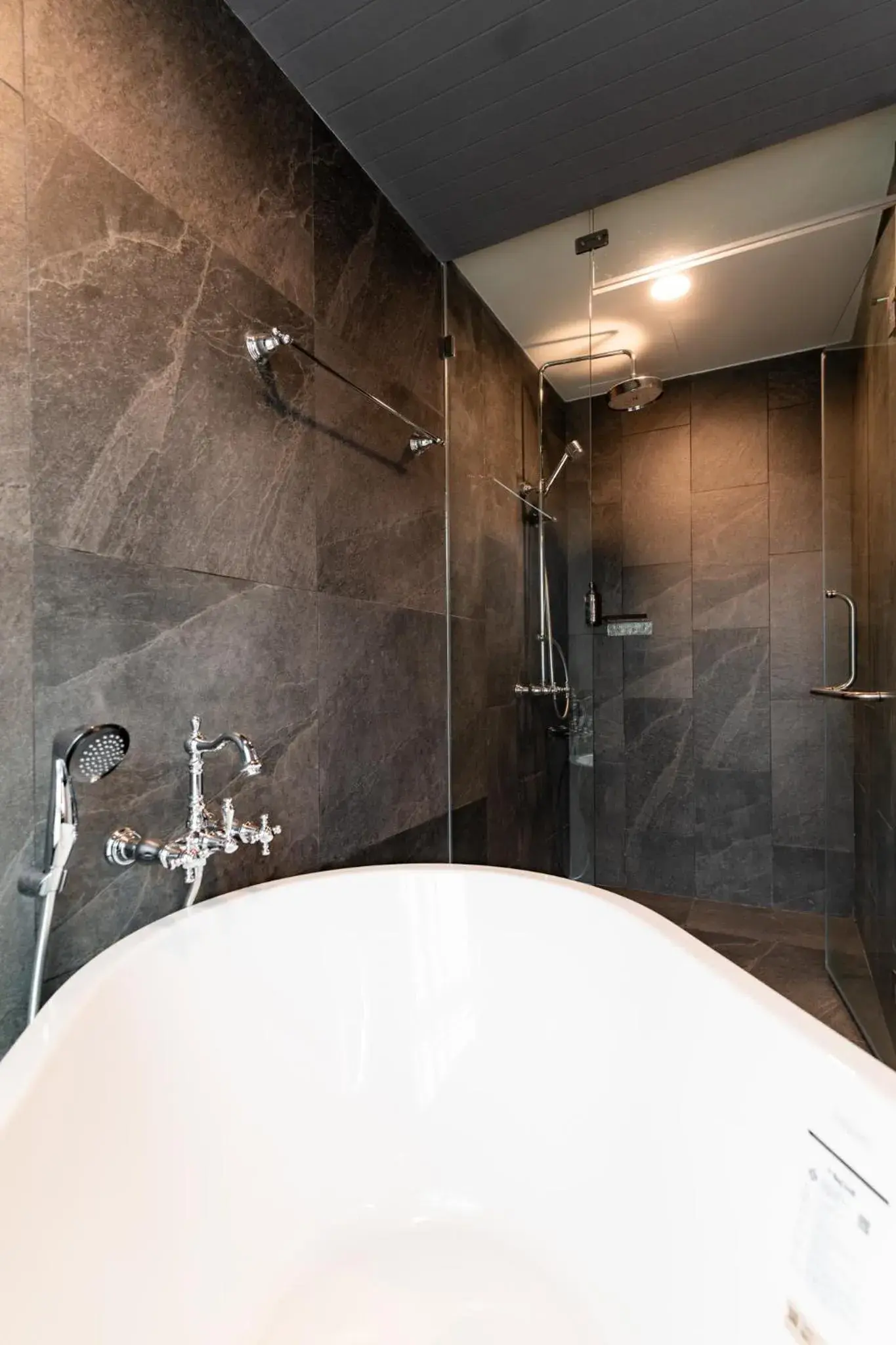 Shower in Mybed Chonburi Shower in Mybed Chonburi