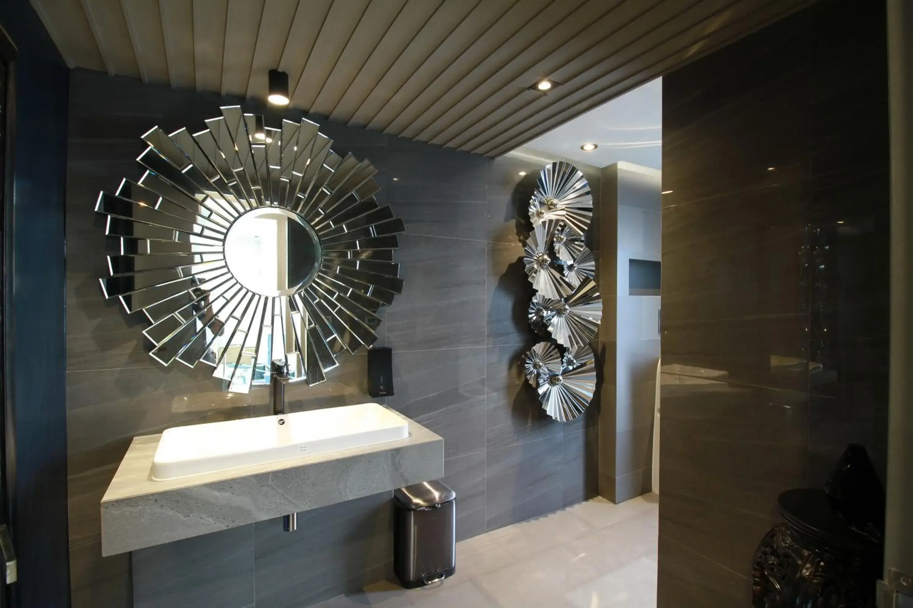 Shower in Mybed Chonburi Shower in Mybed Chonburi