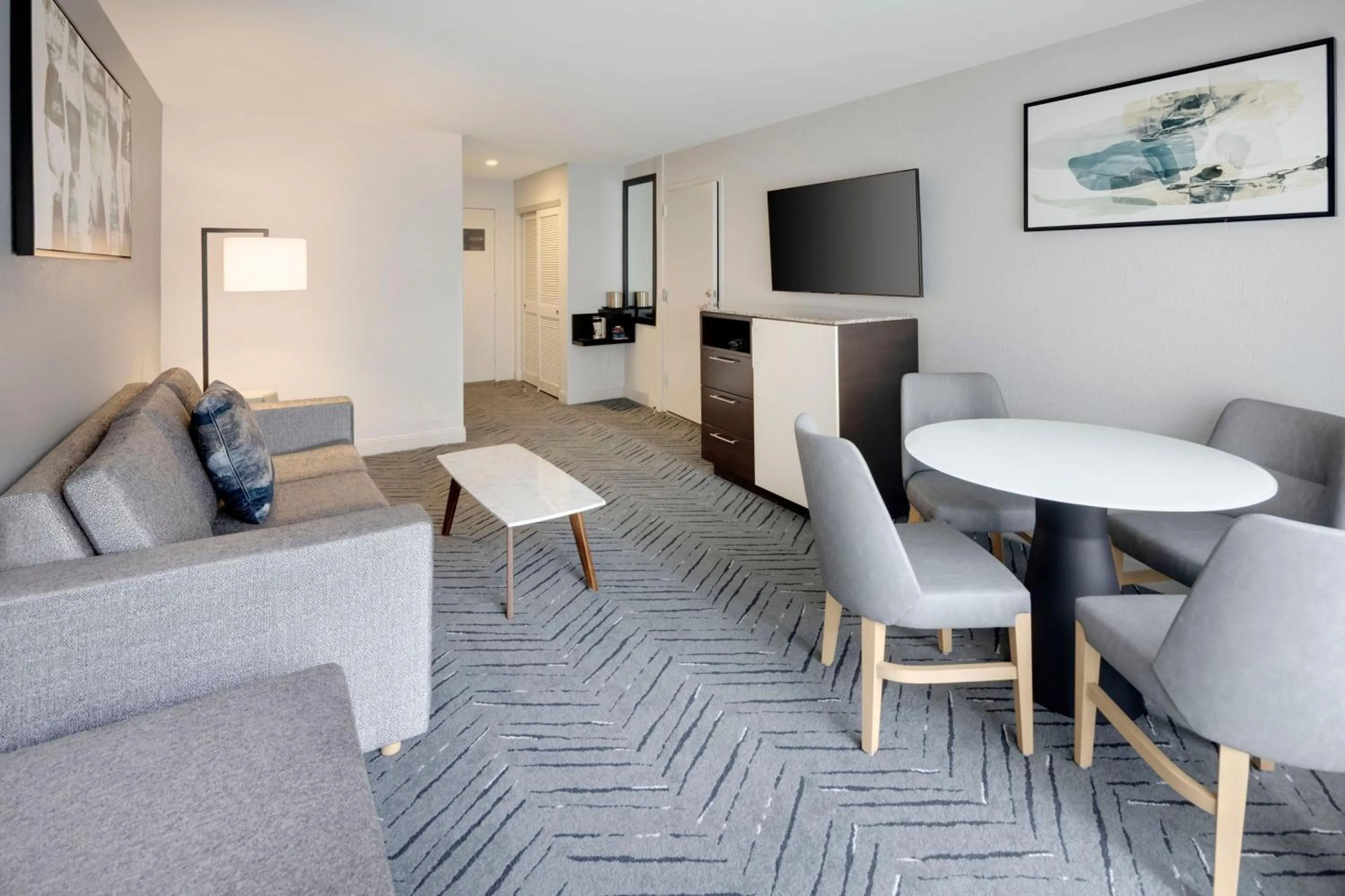 Living room in Delta Hotels by Marriott Orlando Celebration