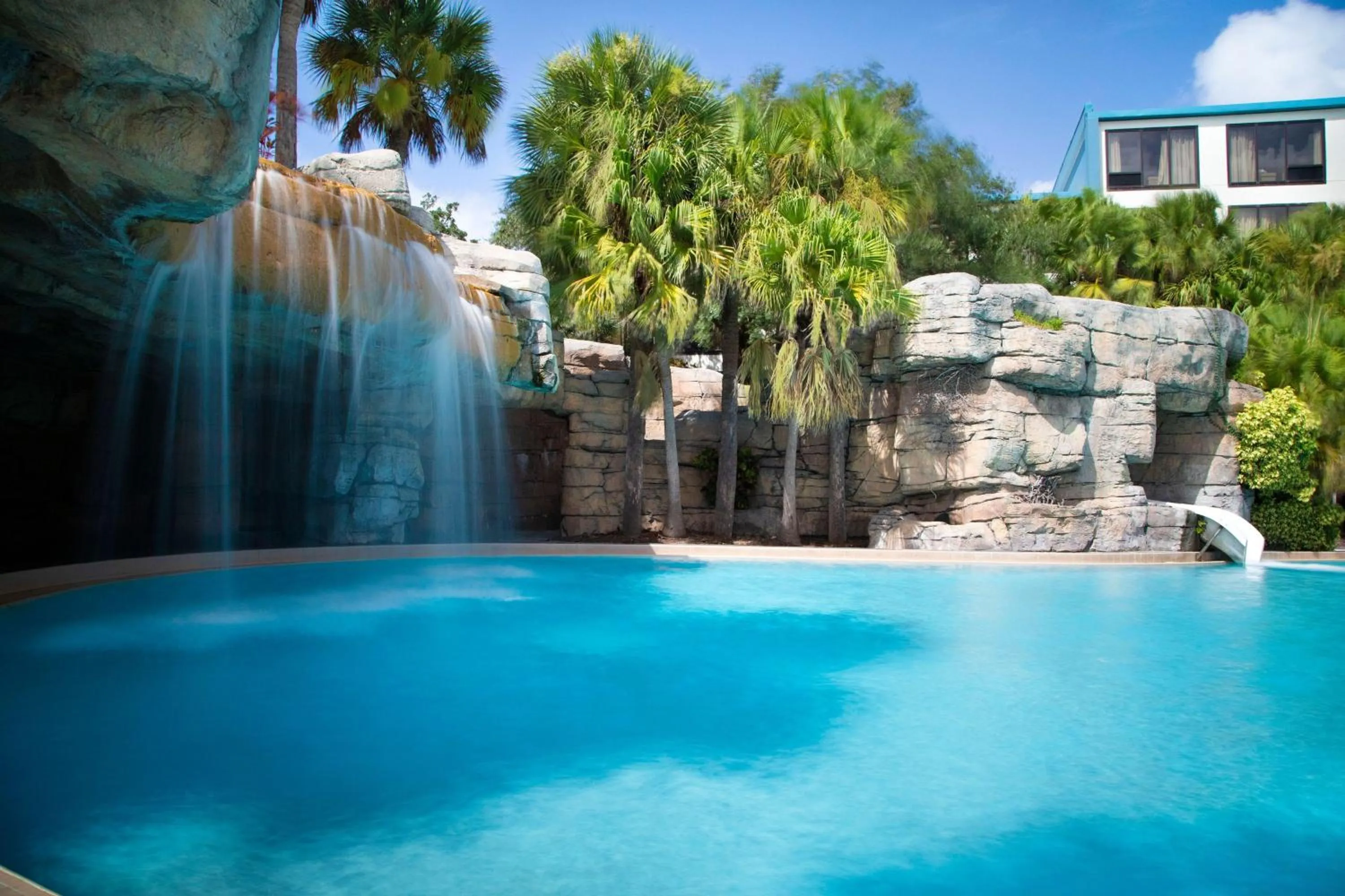 Swimming pool in Delta Hotels by Marriott Orlando Celebration