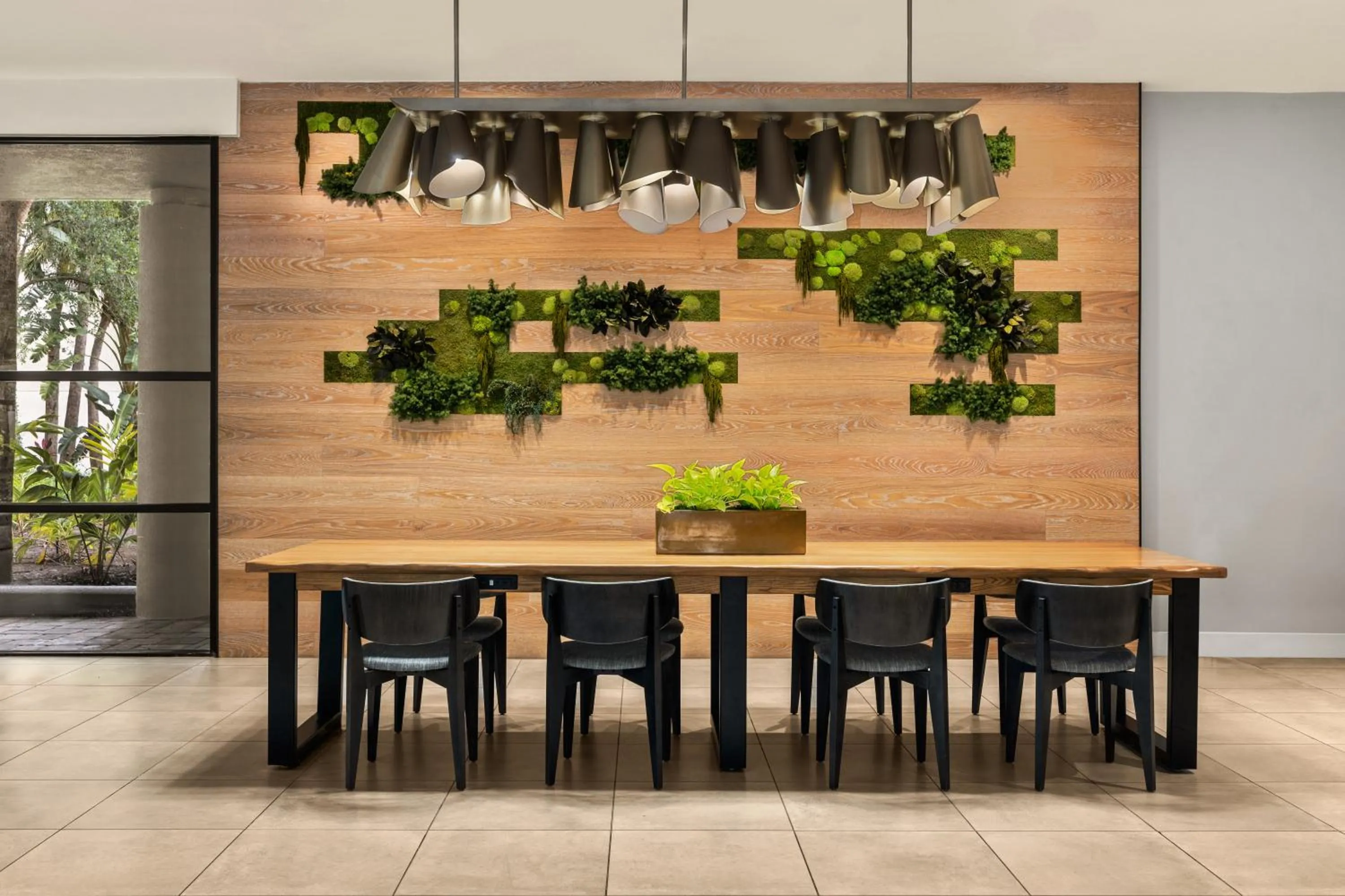 Seating area in Delta Hotels by Marriott Orlando Celebration