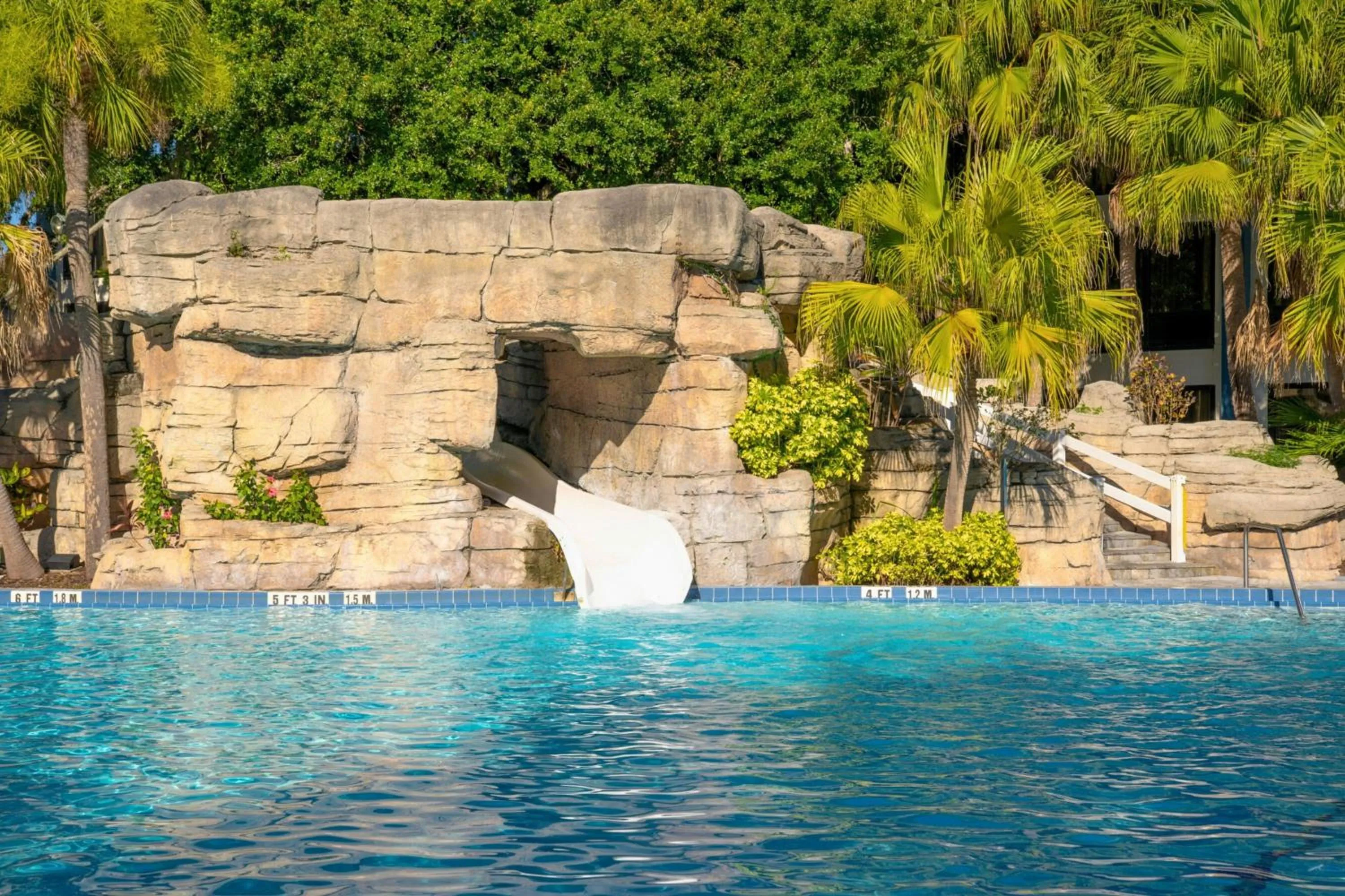 Swimming pool in Delta Hotels by Marriott Orlando Celebration